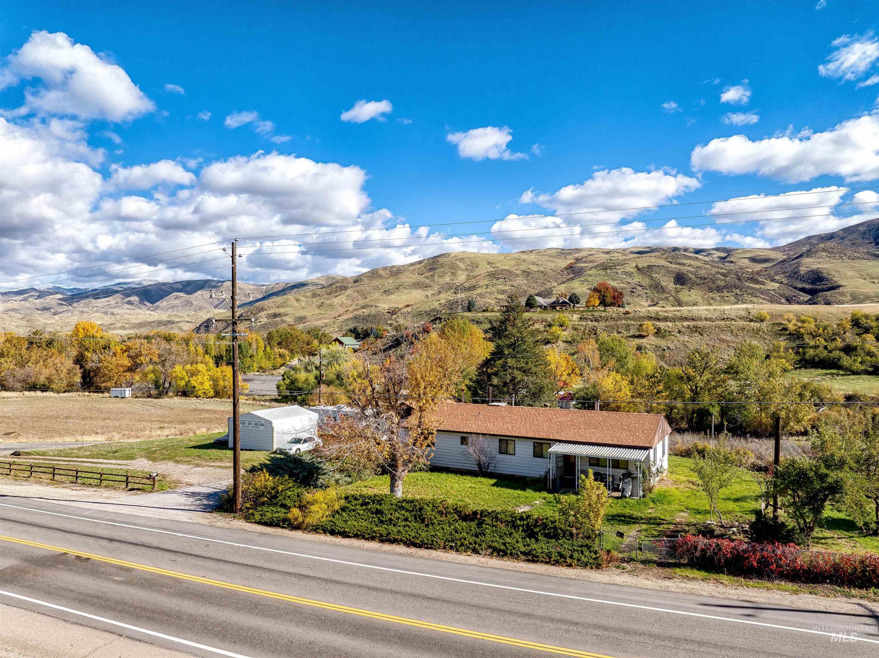 359 Highway 55 Property Photo 3