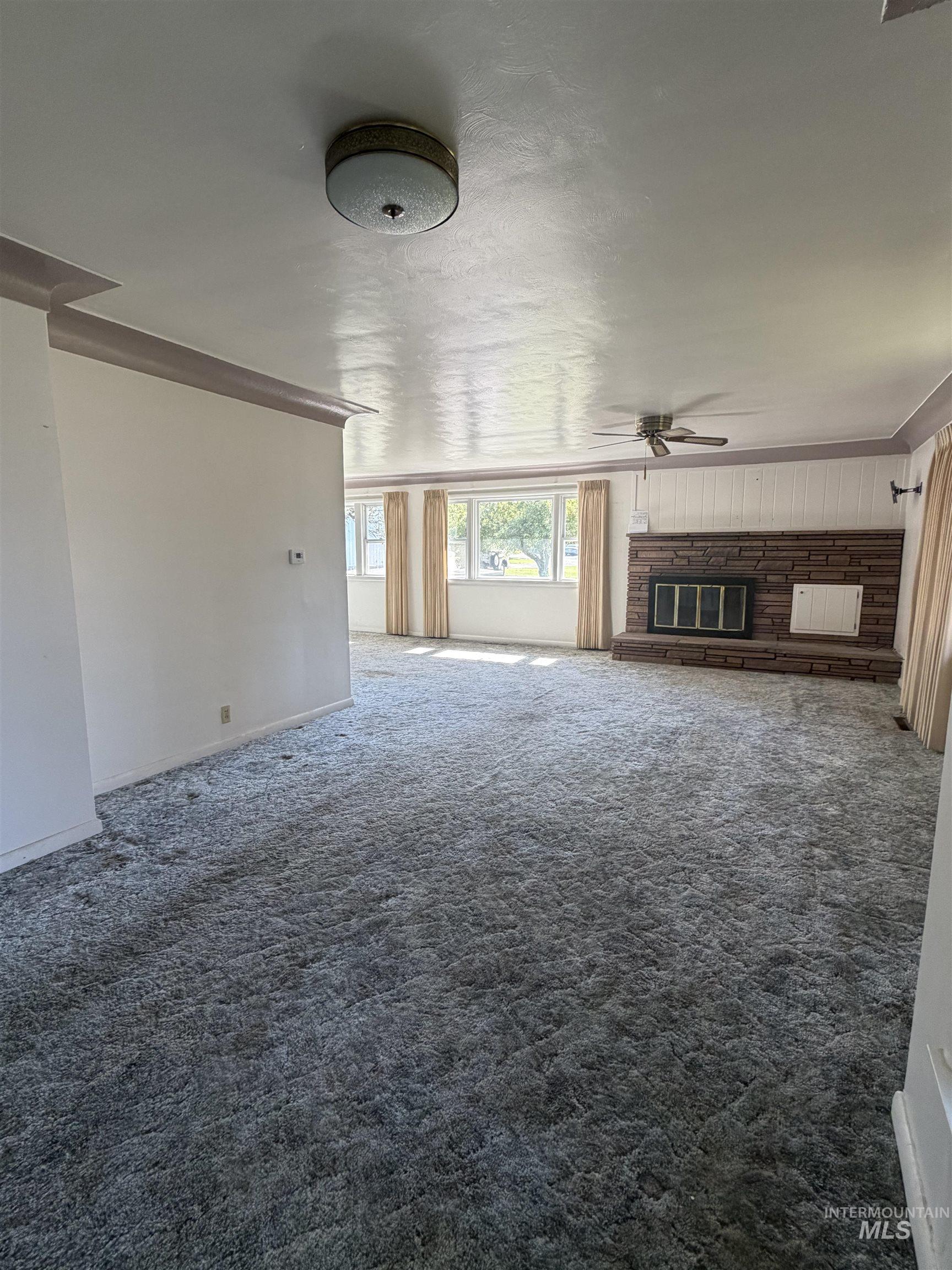 571 N 3rd. Ave. Property Photo 12
