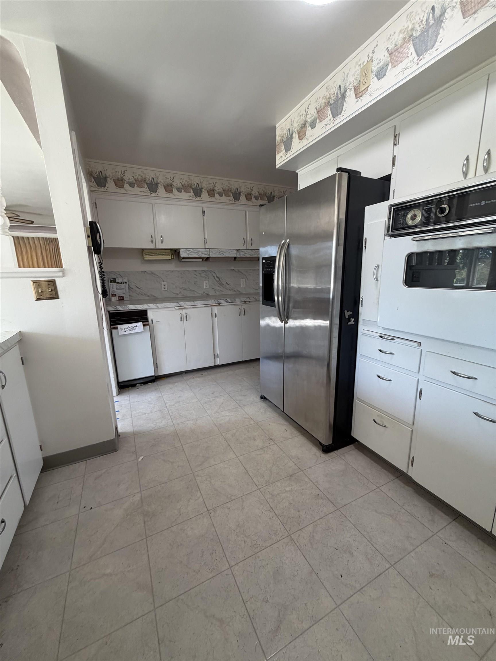 571 N 3rd. Ave. Property Photo 16