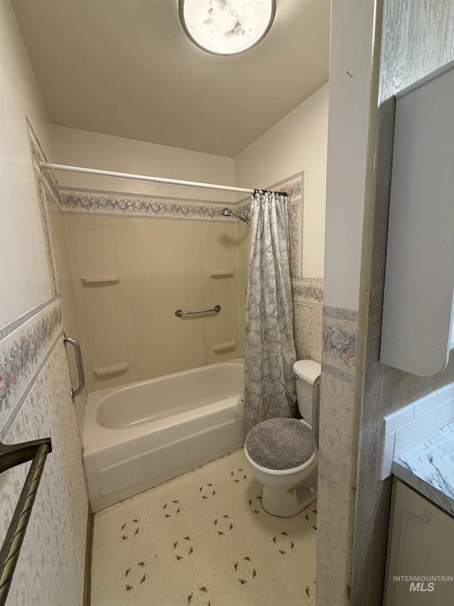 571 N 3rd. Ave. Property Photo 31
