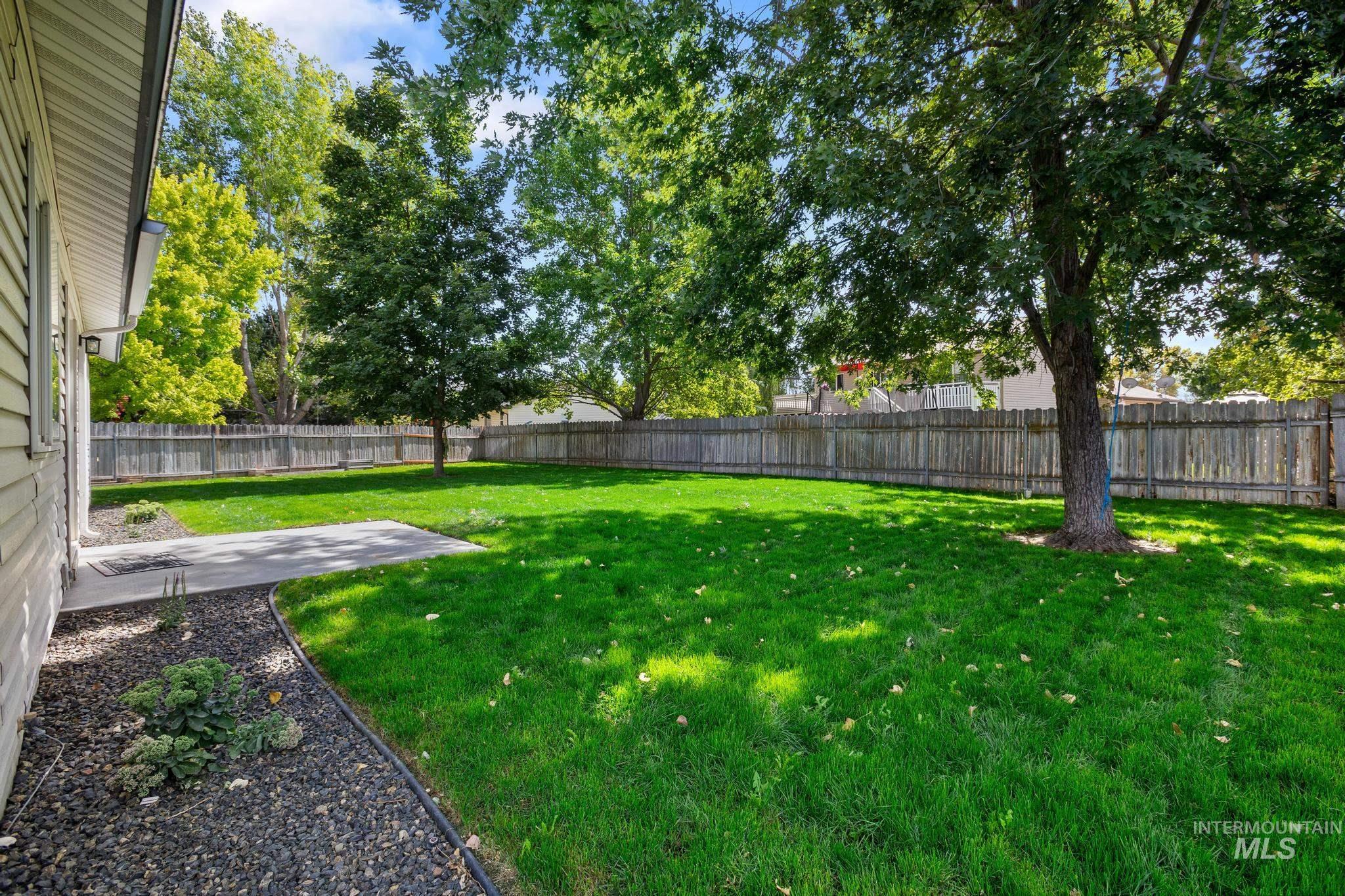 7801 E Mountain Oak Dr Property Photo 23