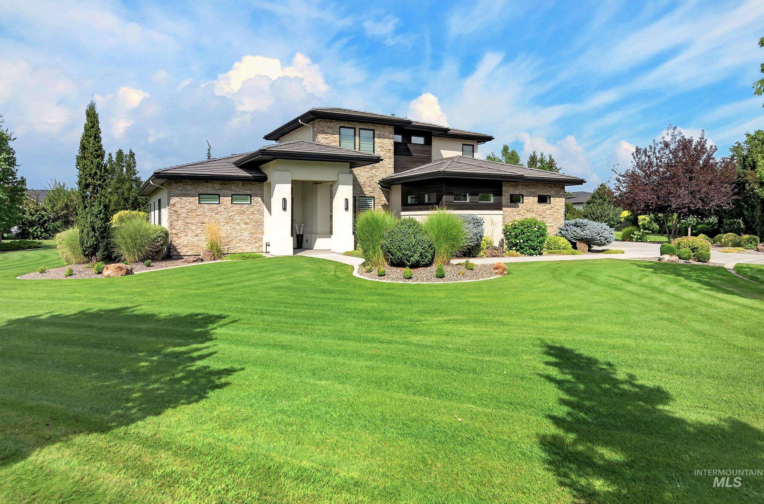 7095 N Tree Haven Pl Property Photo 1