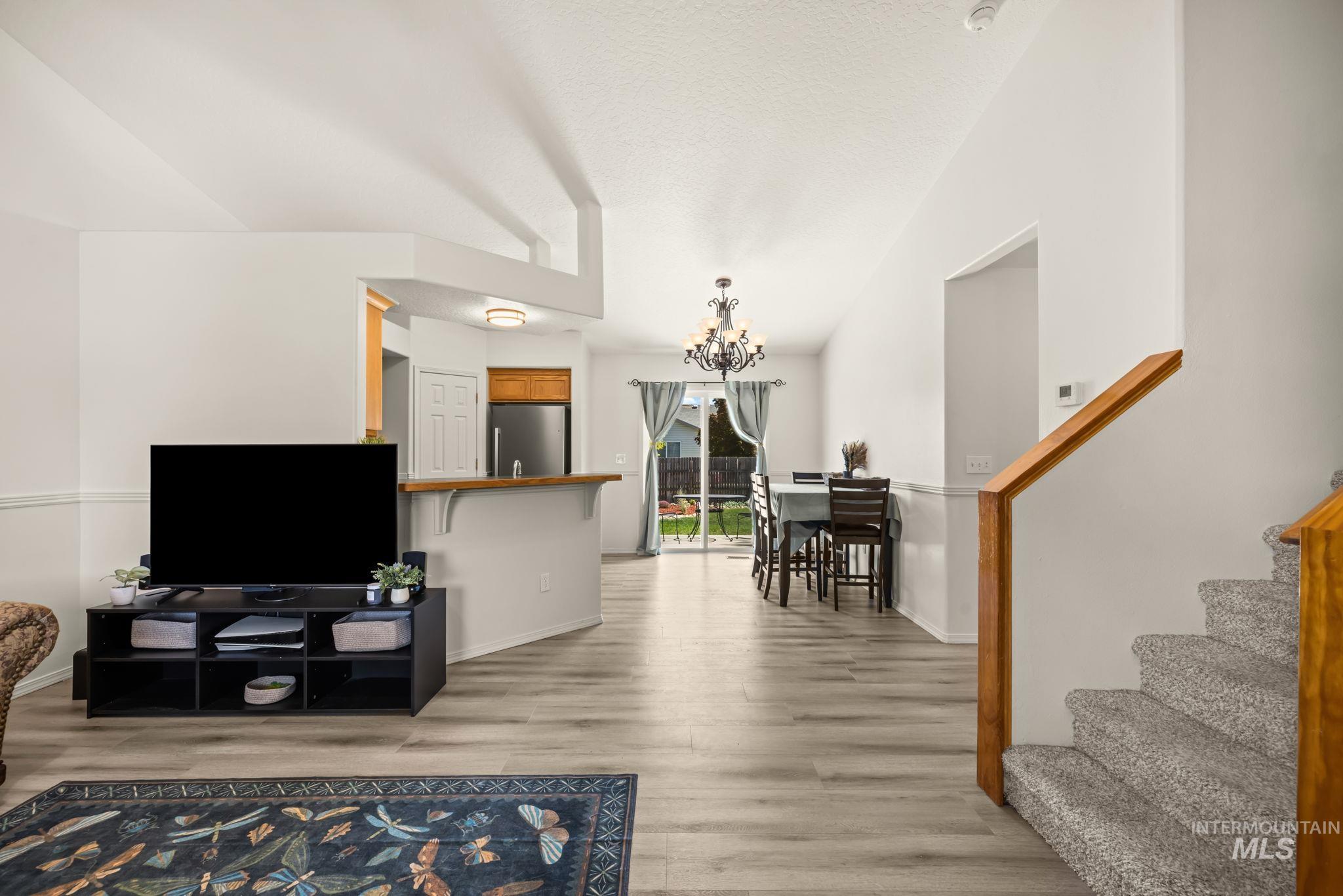 4805 Blue Grass Avenue Property Photo 4
