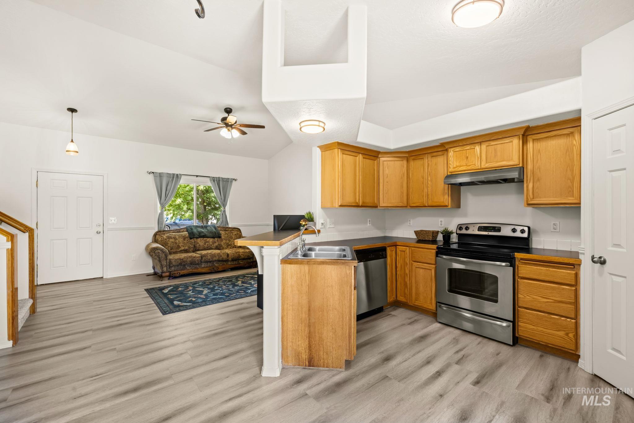 4805 Blue Grass Avenue Property Photo 8