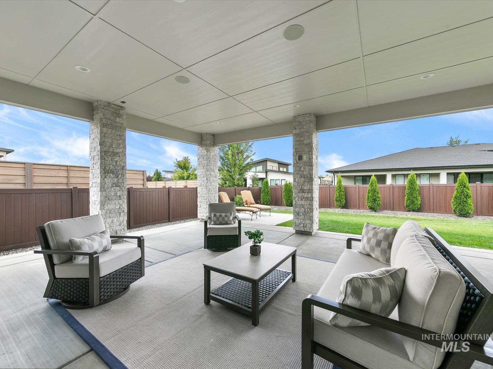 9922 W Gladiola Ct Property Photo 42