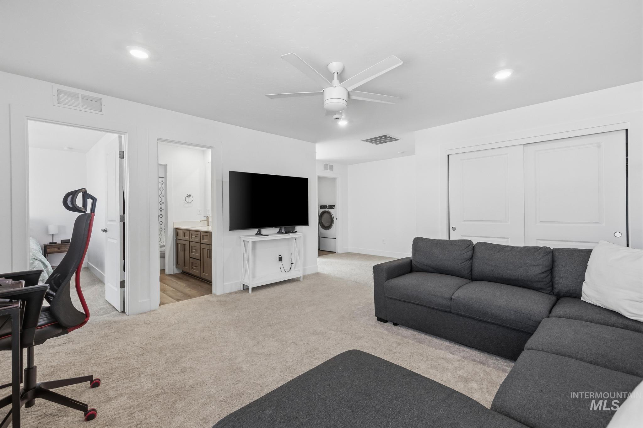 5385 E Terrace Falls Ct Property Photo 21