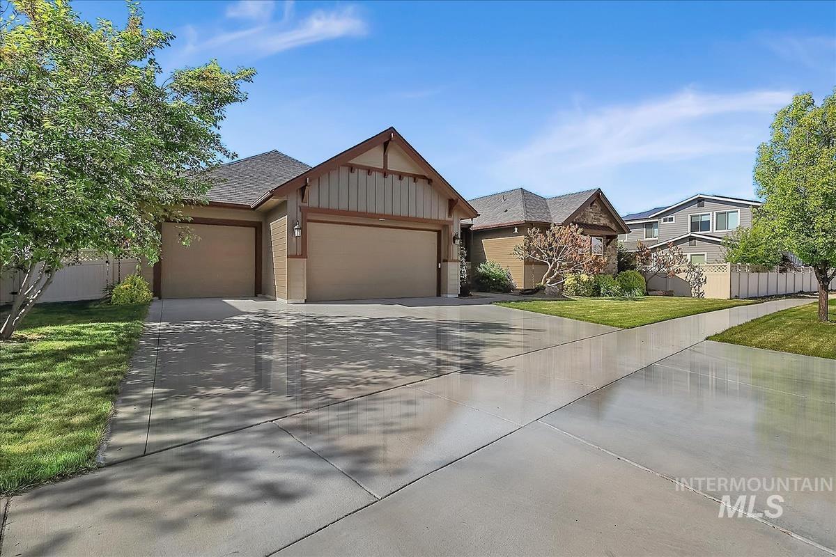 2916 W Tubac Dr Property Photo 4