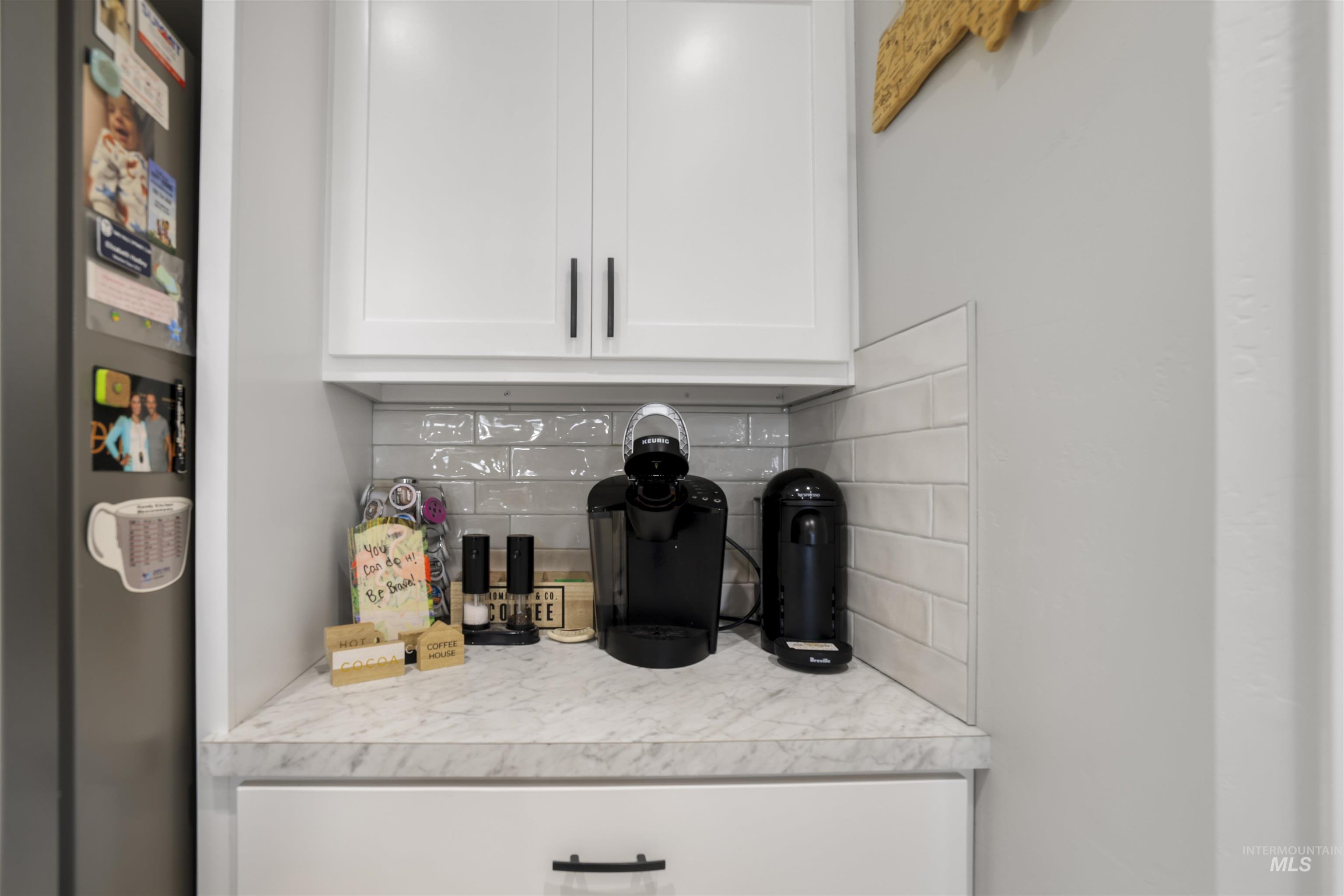 425 Lyndon St. N. Property Photo 19