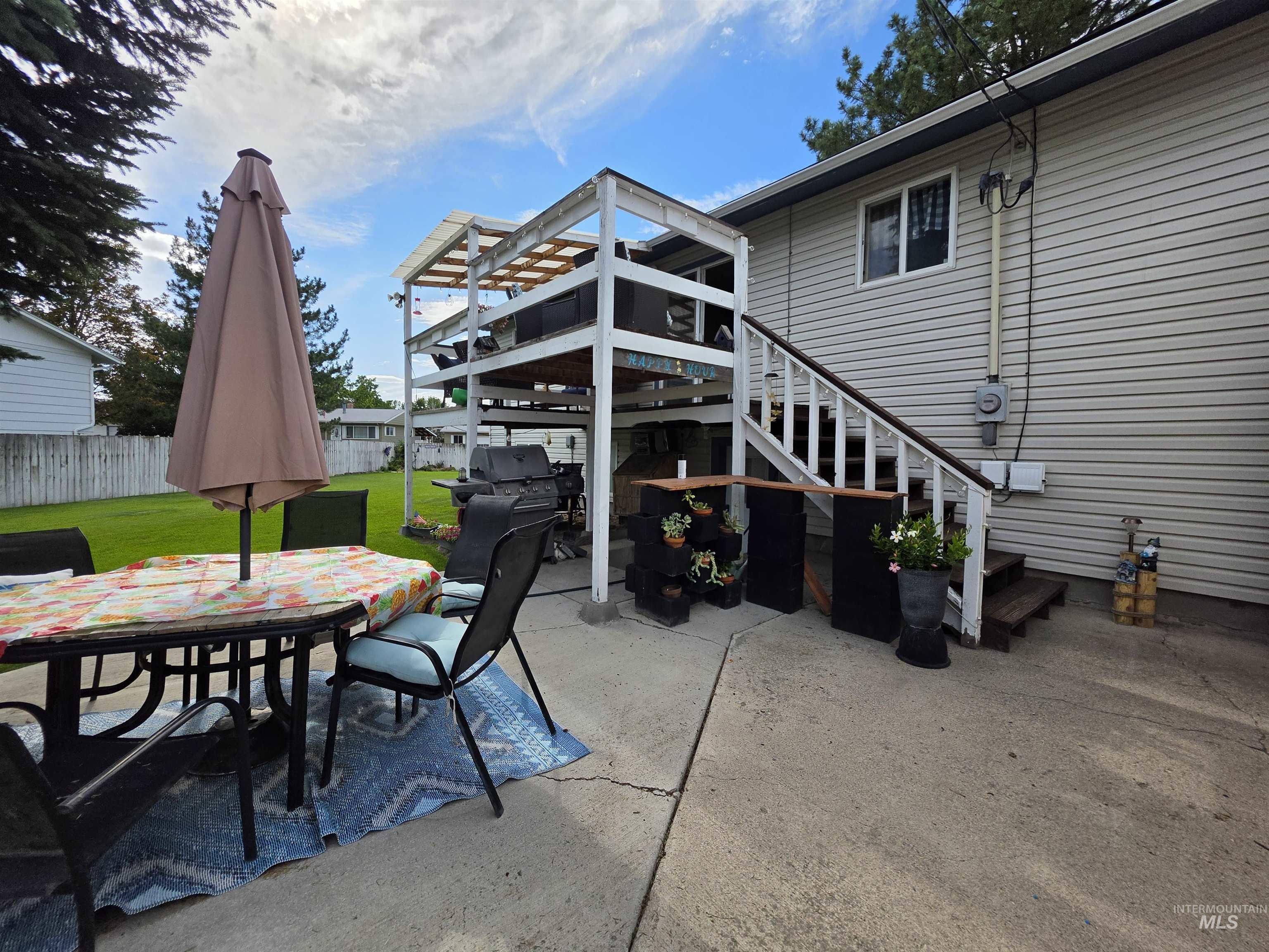 527 Boyd Street Property Photo 7