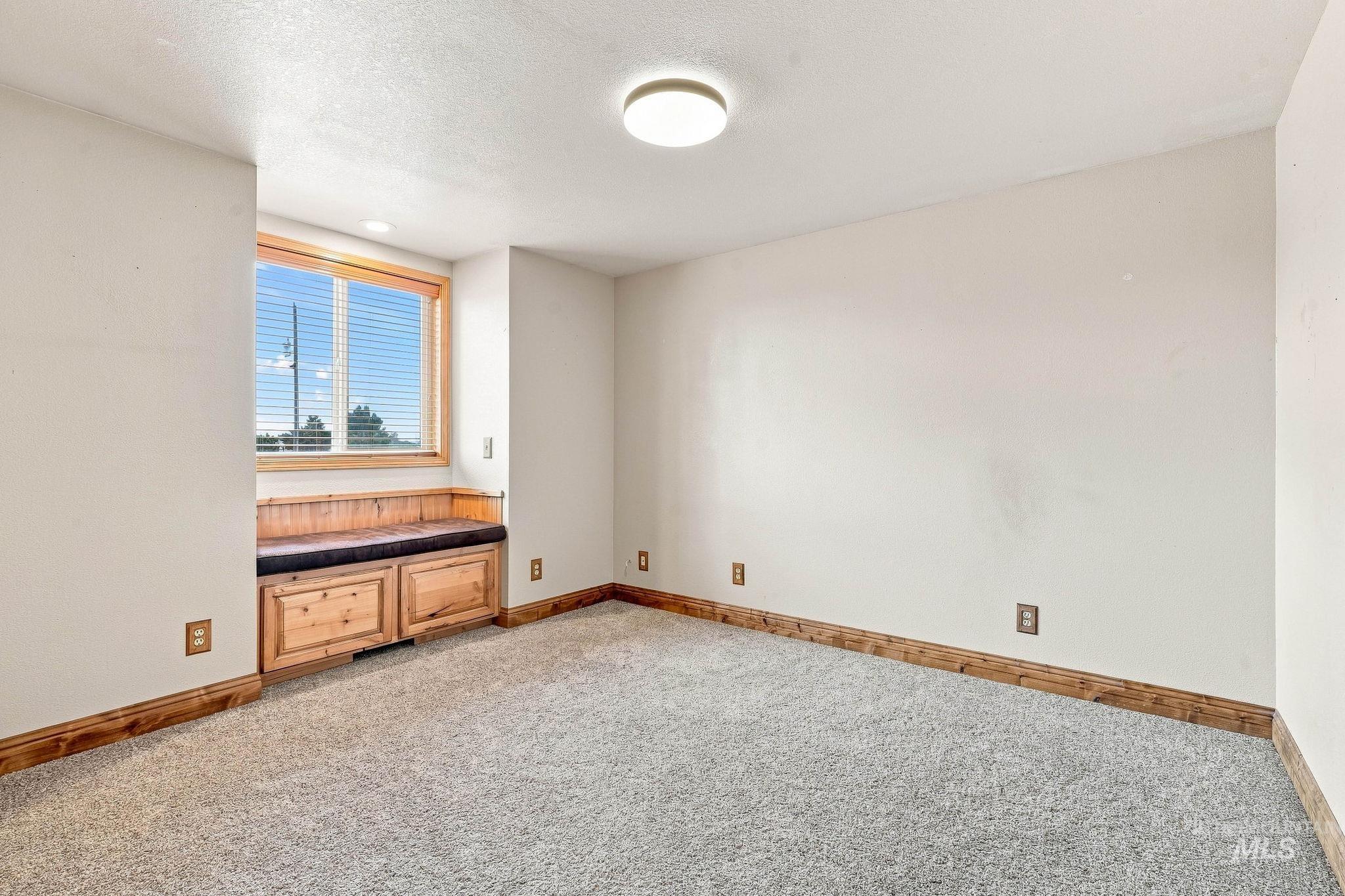 18840 Midland Blvd Property Photo 33