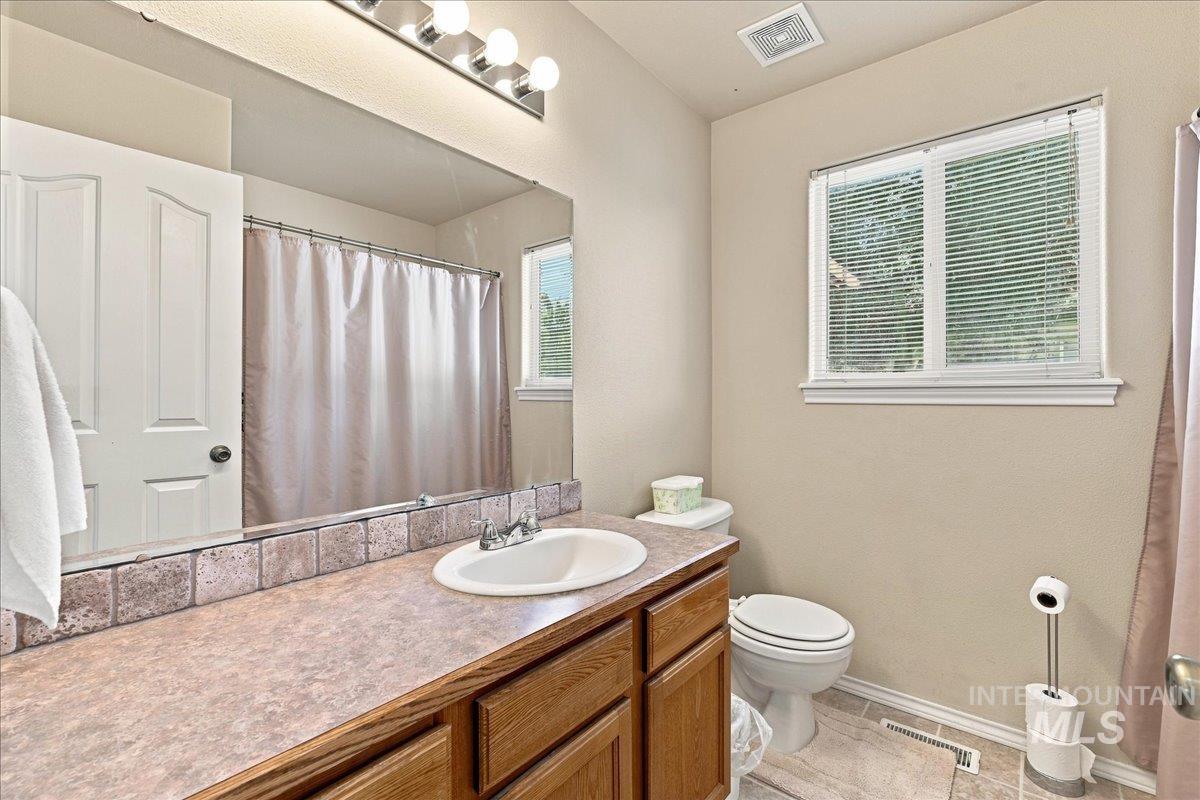 1212 W Eagle Ave Property Photo 15