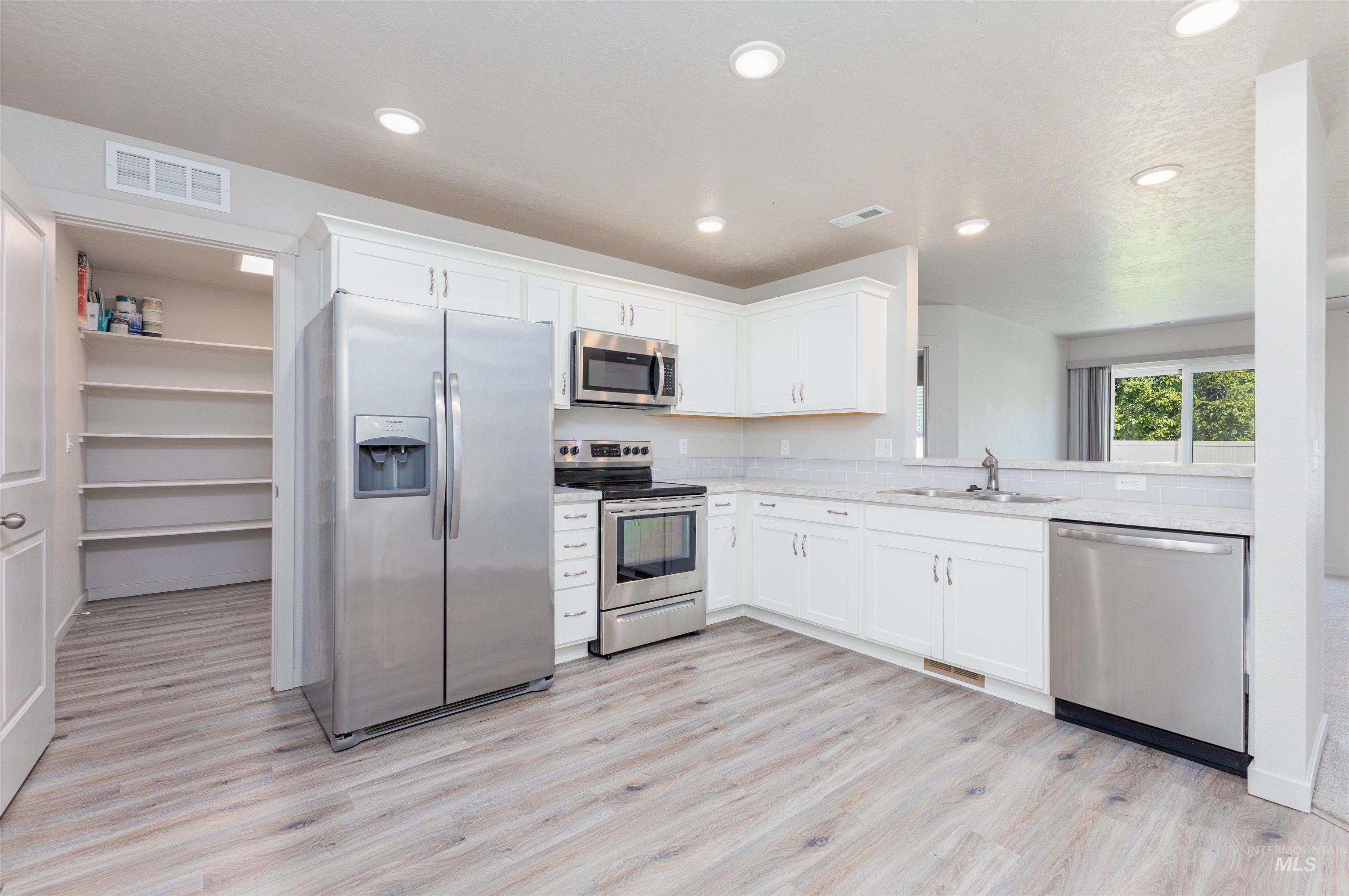 15090 N Bonelli Ave Property Photo 8