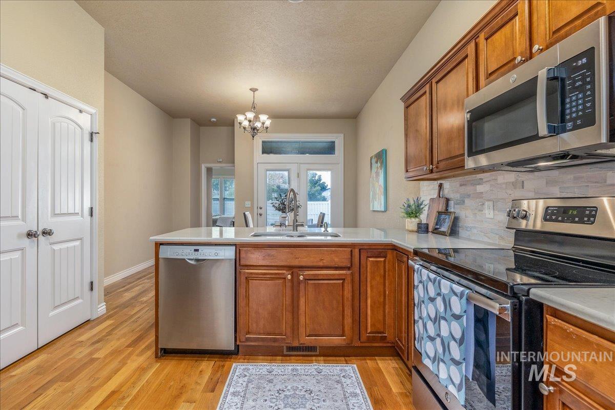 7623 N Sunglow Ave Property Photo 14