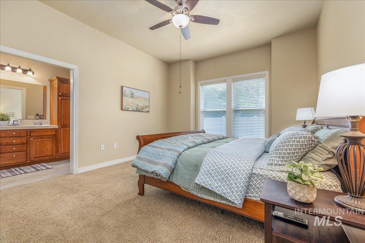 7623 N Sunglow Ave Property Photo 24