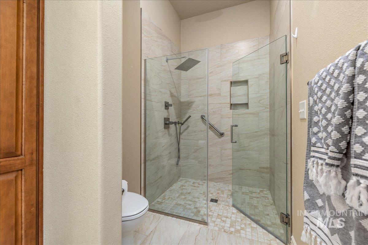 7623 N Sunglow Ave Property Photo 28