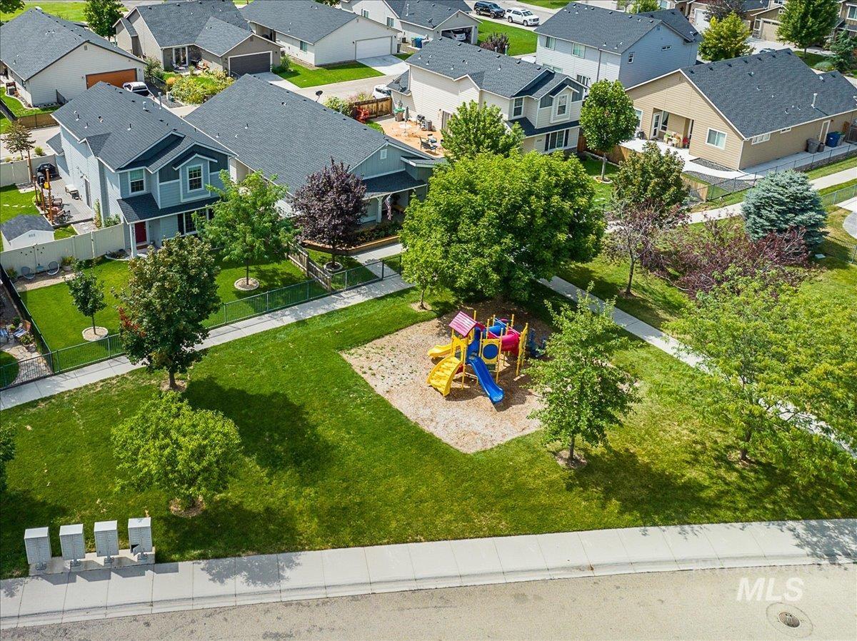 7623 N Sunglow Ave Property Photo 46