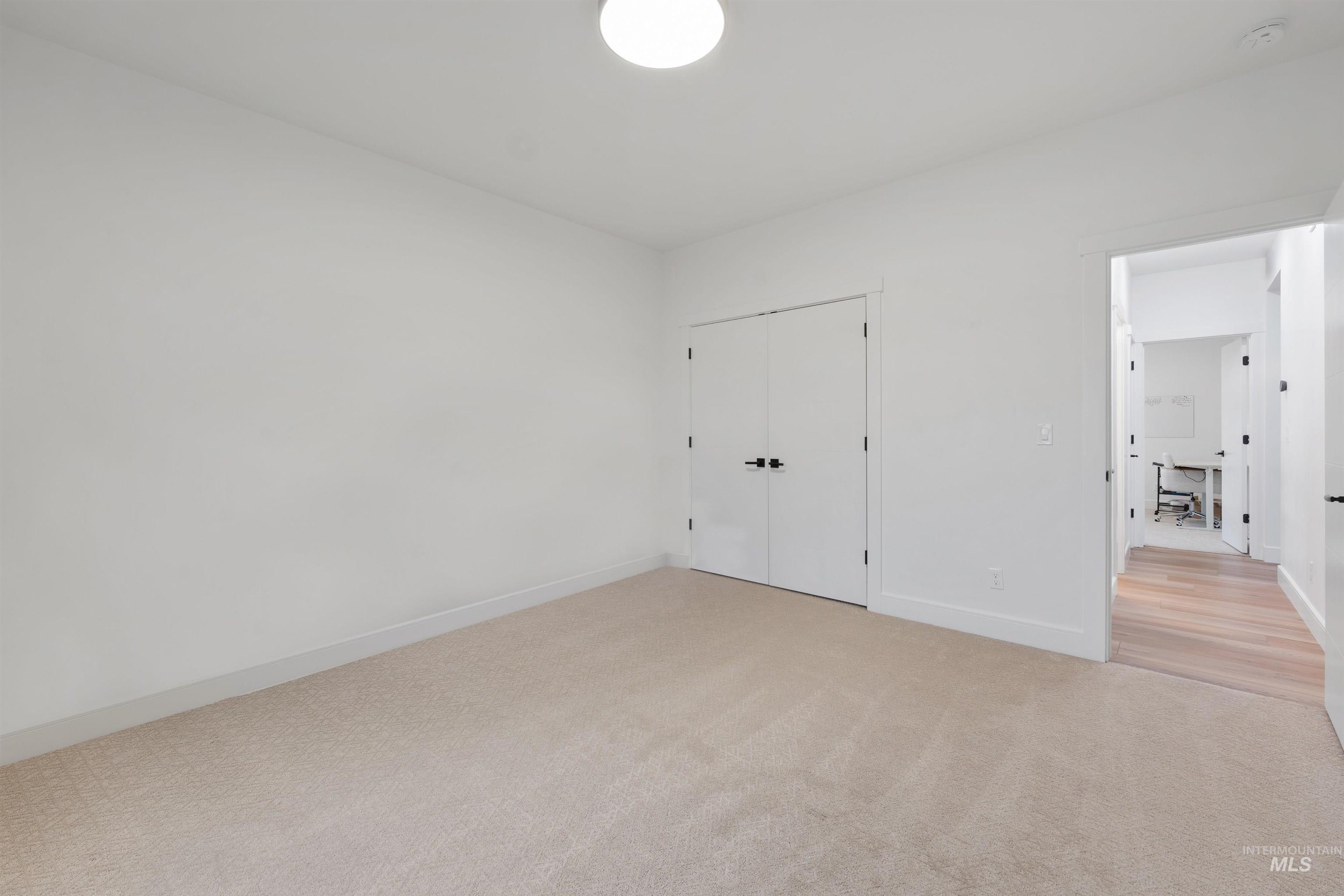 429 Meadowview Ln. N Property Photo 43