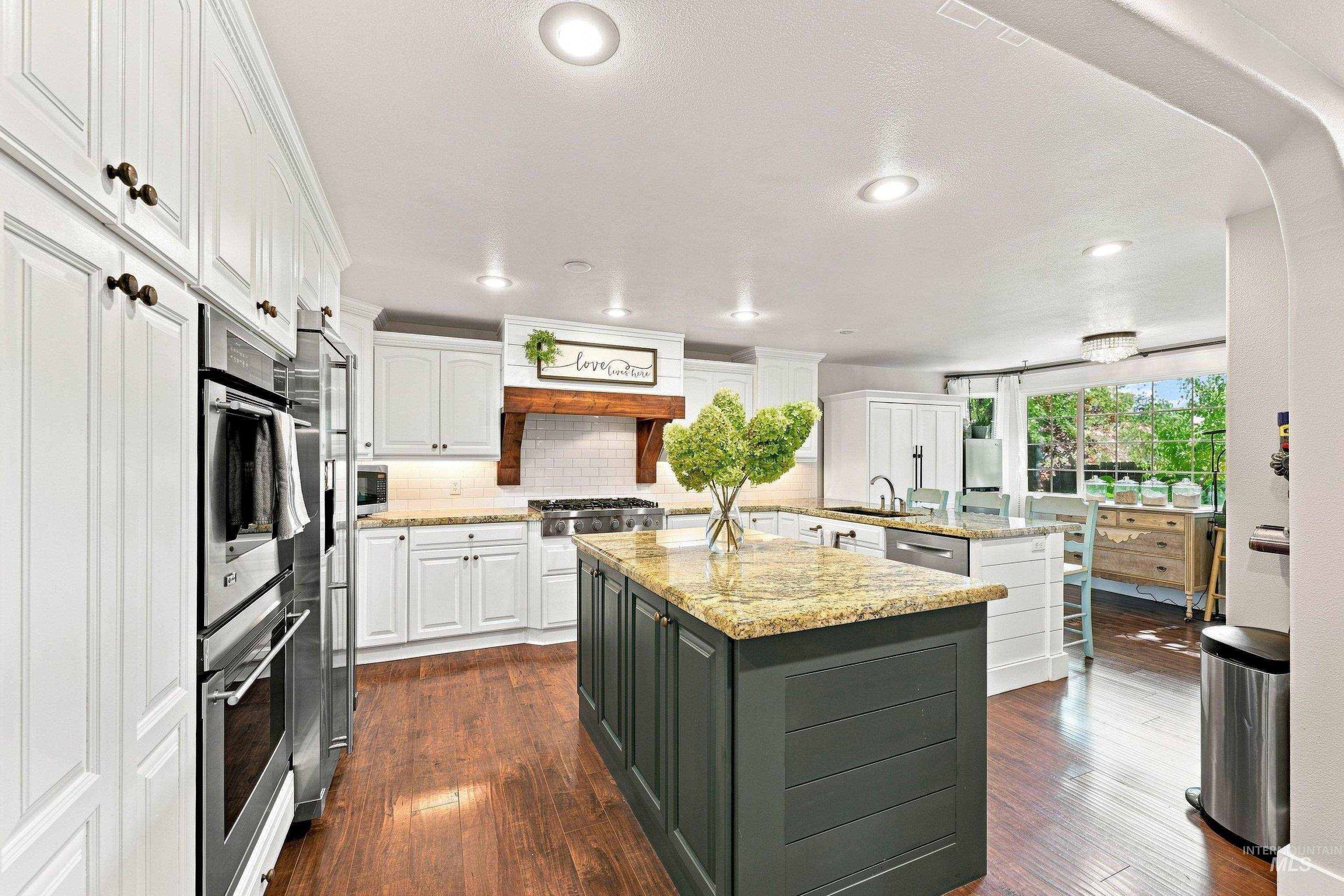 1465 E Hogan Street Property Photo 6