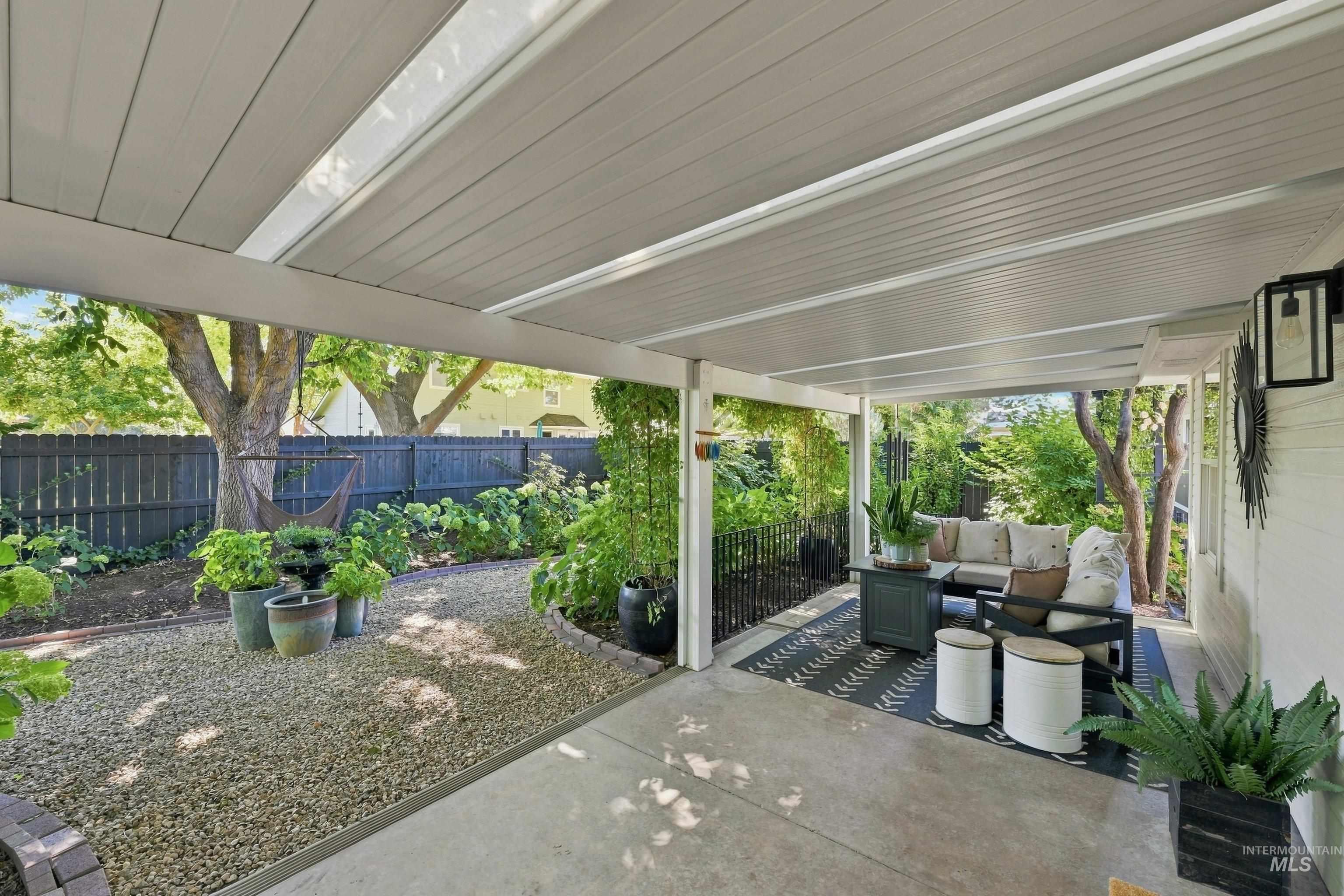 1465 E Hogan Street Property Photo 33