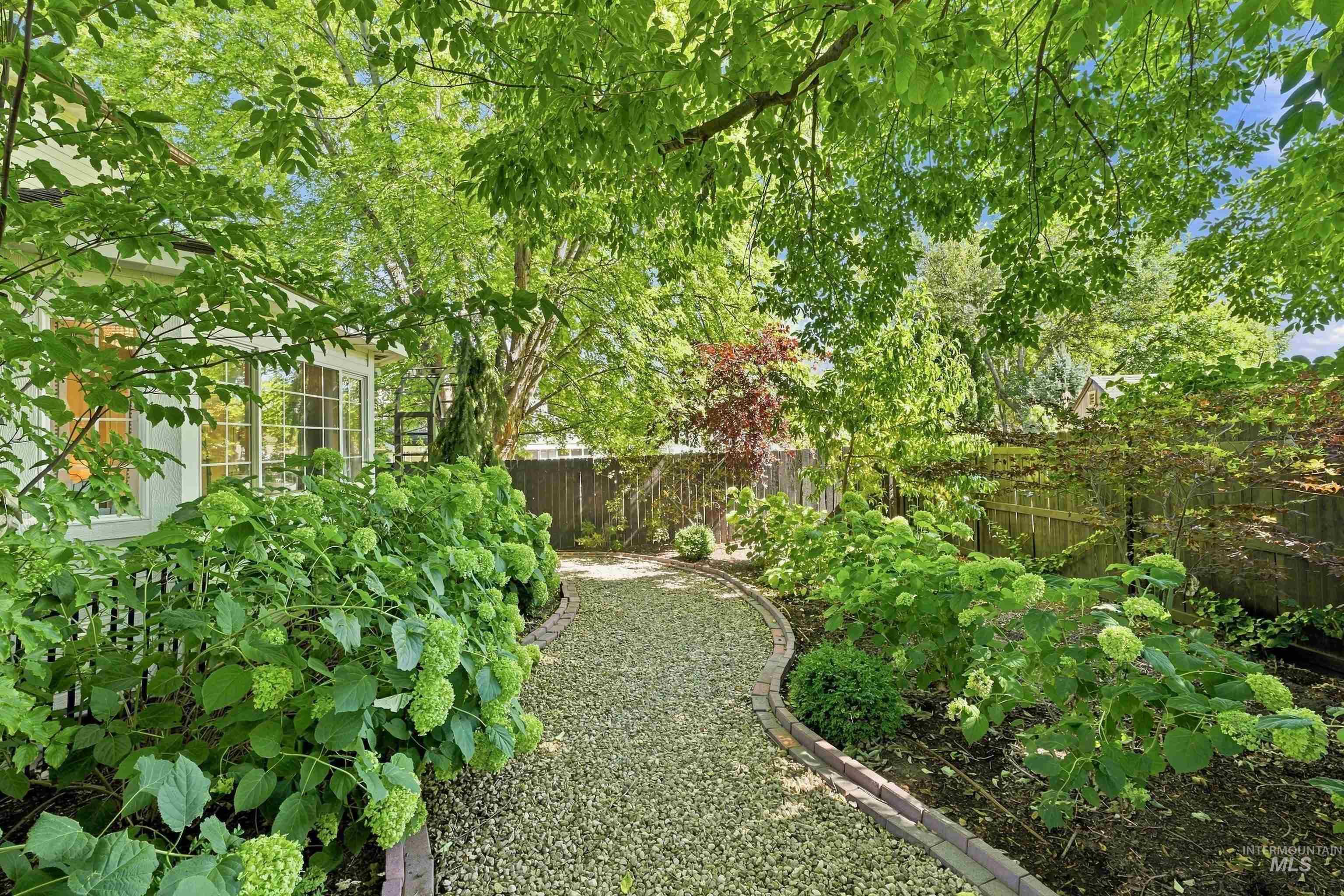 1465 E Hogan Street Property Photo 35