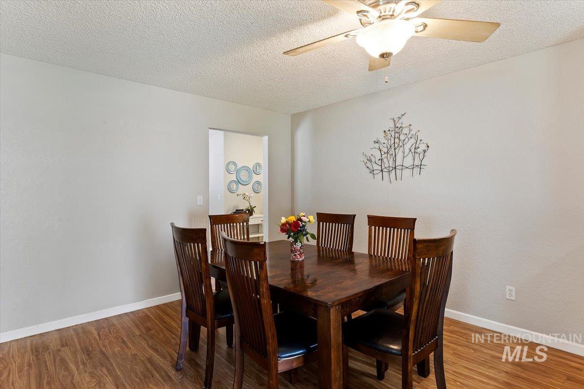 3916 S Genesee Dr. Property Photo 5