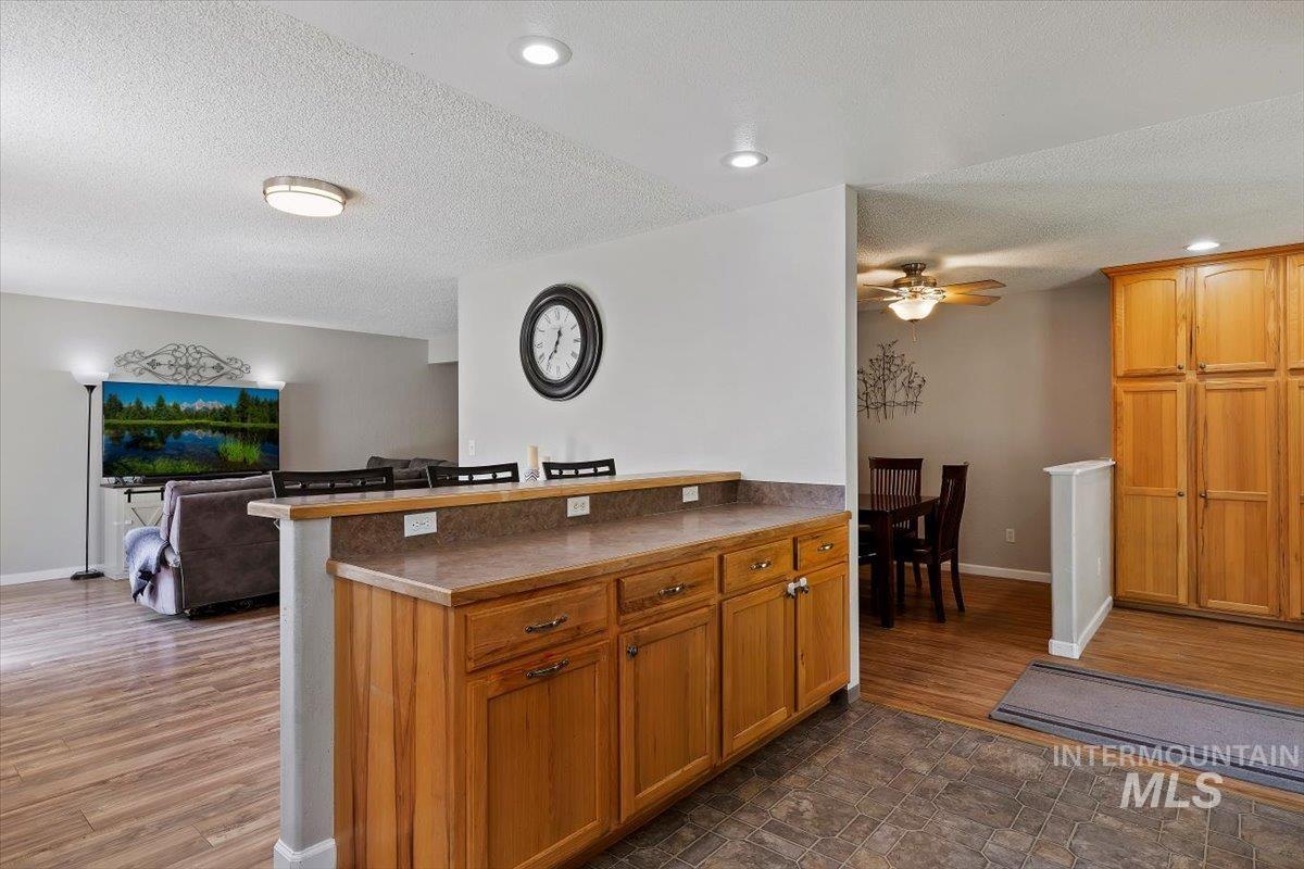 3916 S Genesee Dr. Property Photo 14