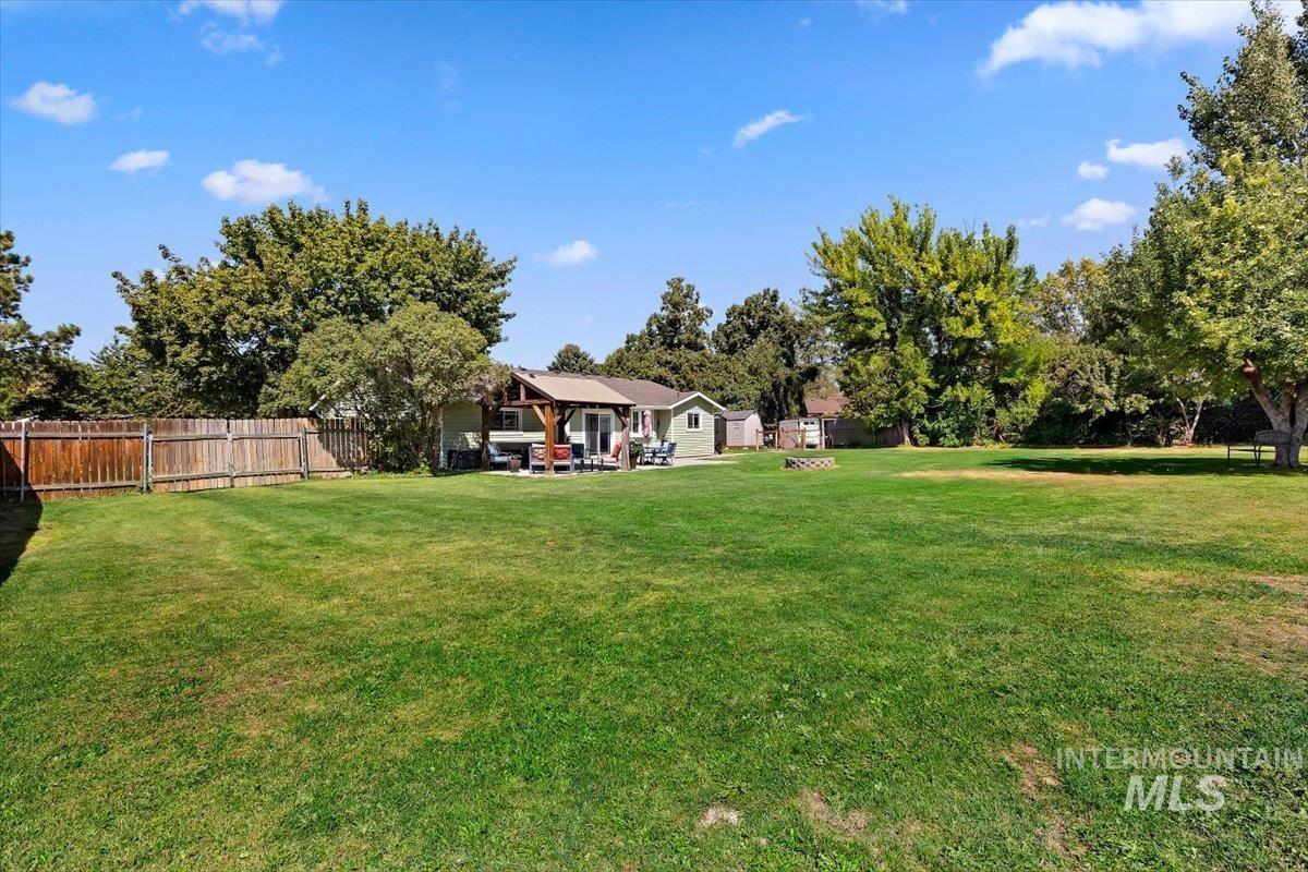 3916 S Genesee Dr. Property Photo 38