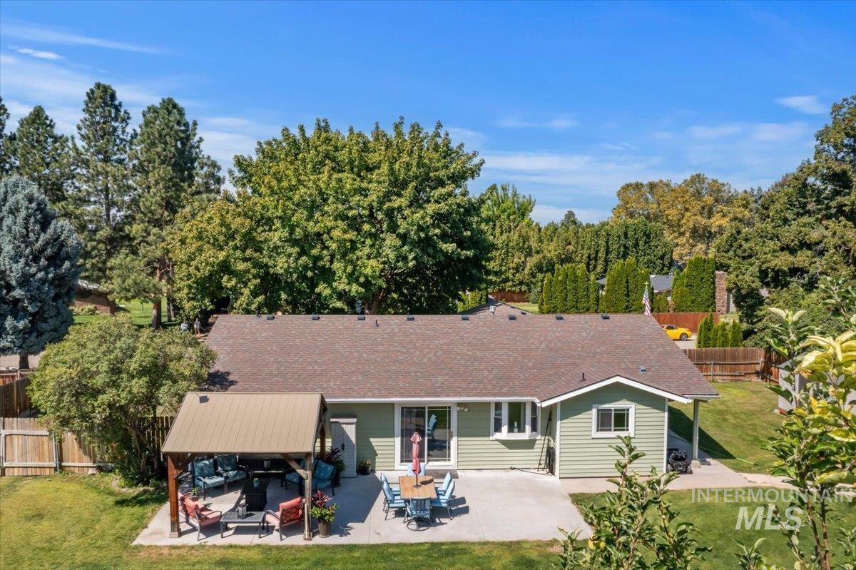 3916 S Genesee Dr. Property Photo 44