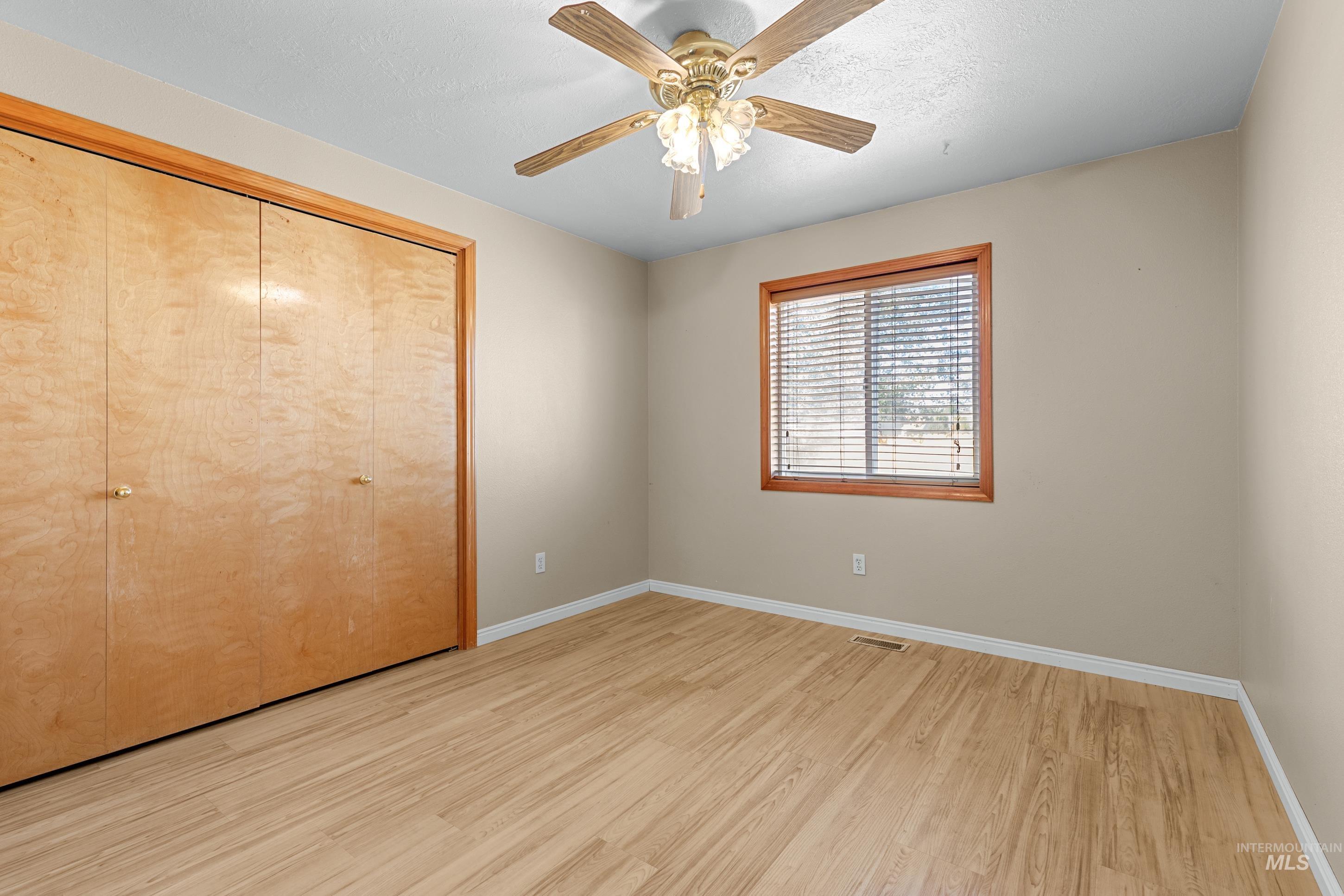1385 Rosewood St Property Photo 21