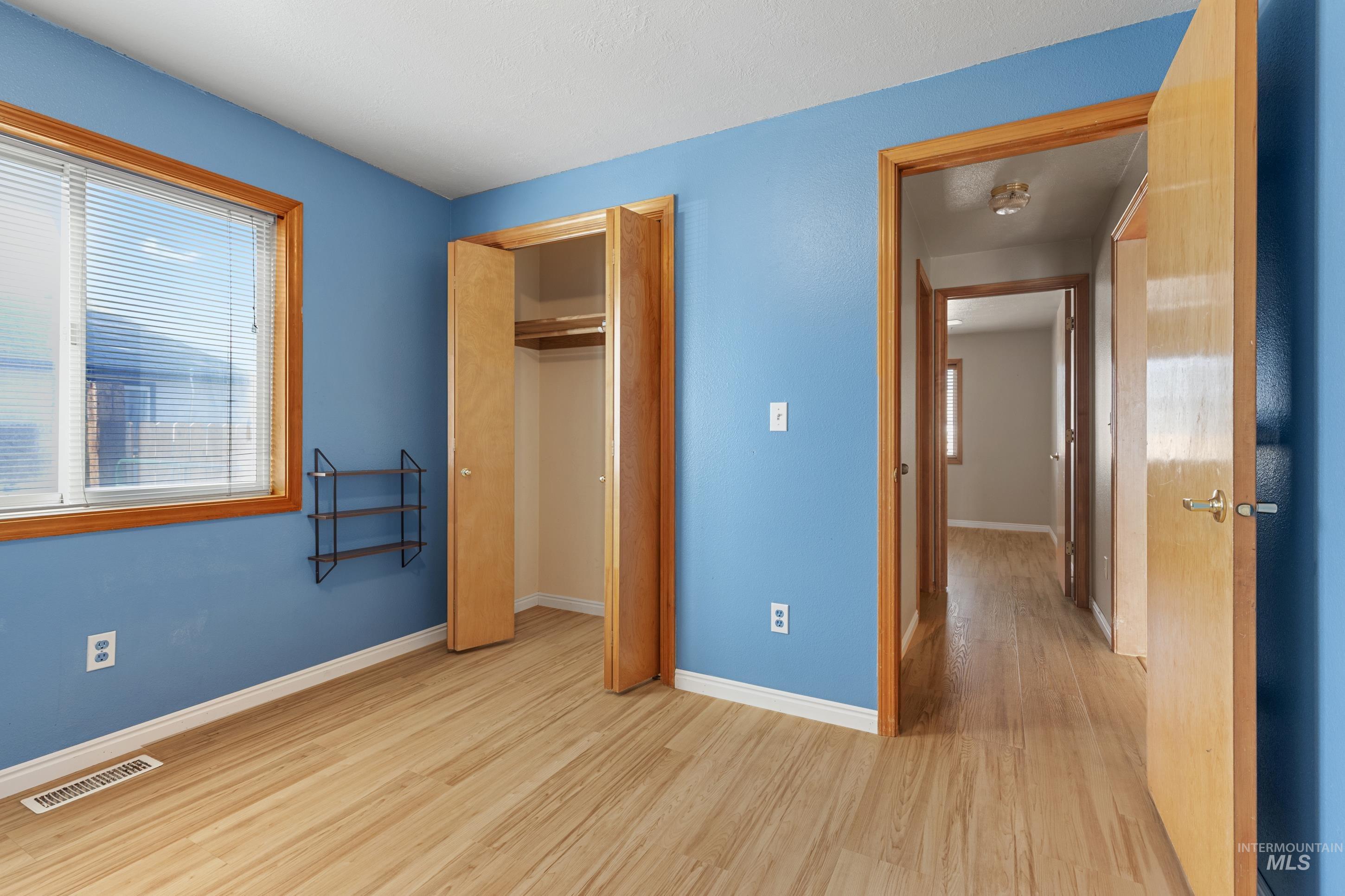 1385 Rosewood St Property Photo 25