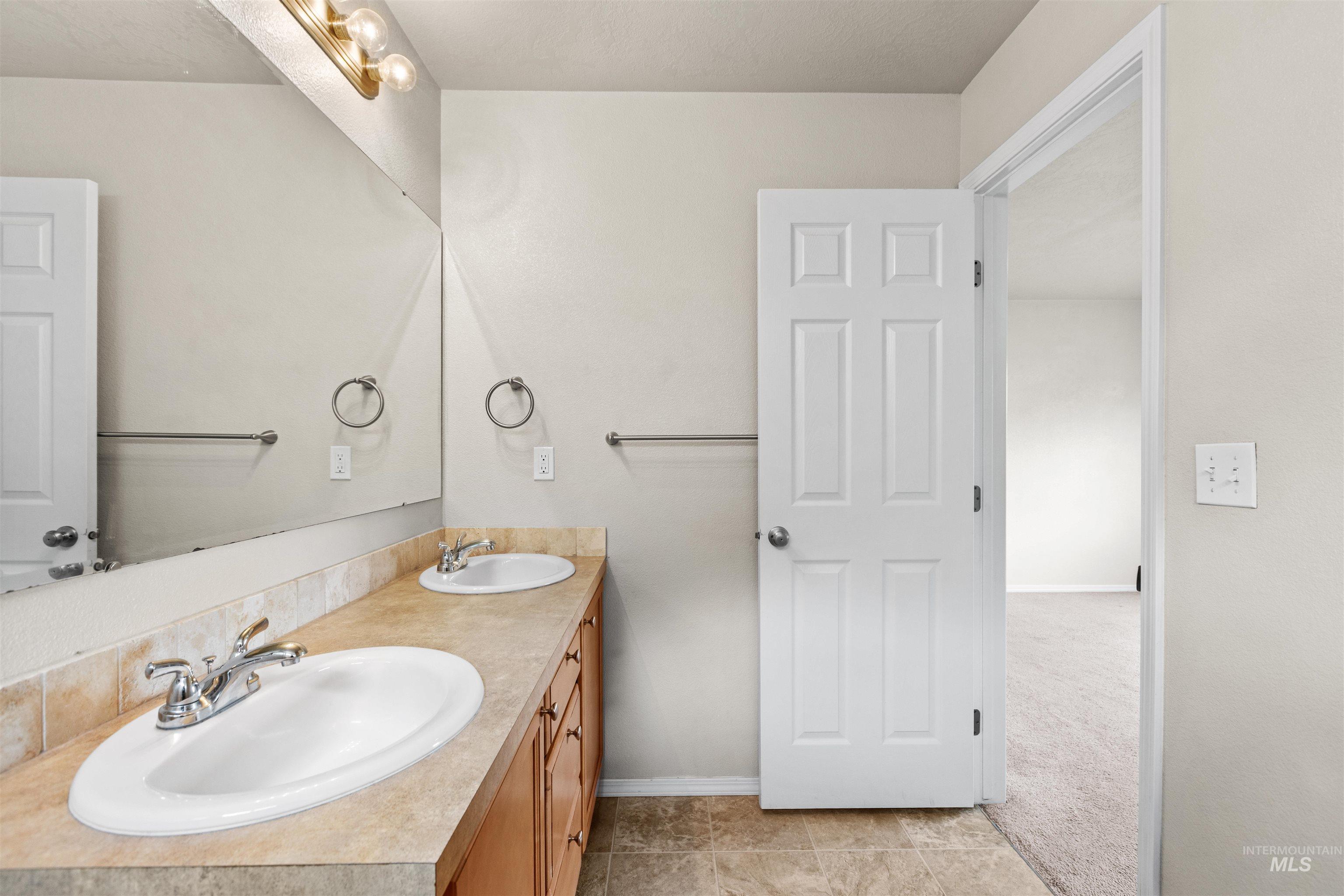 8332 W Snohomish Property Photo 16
