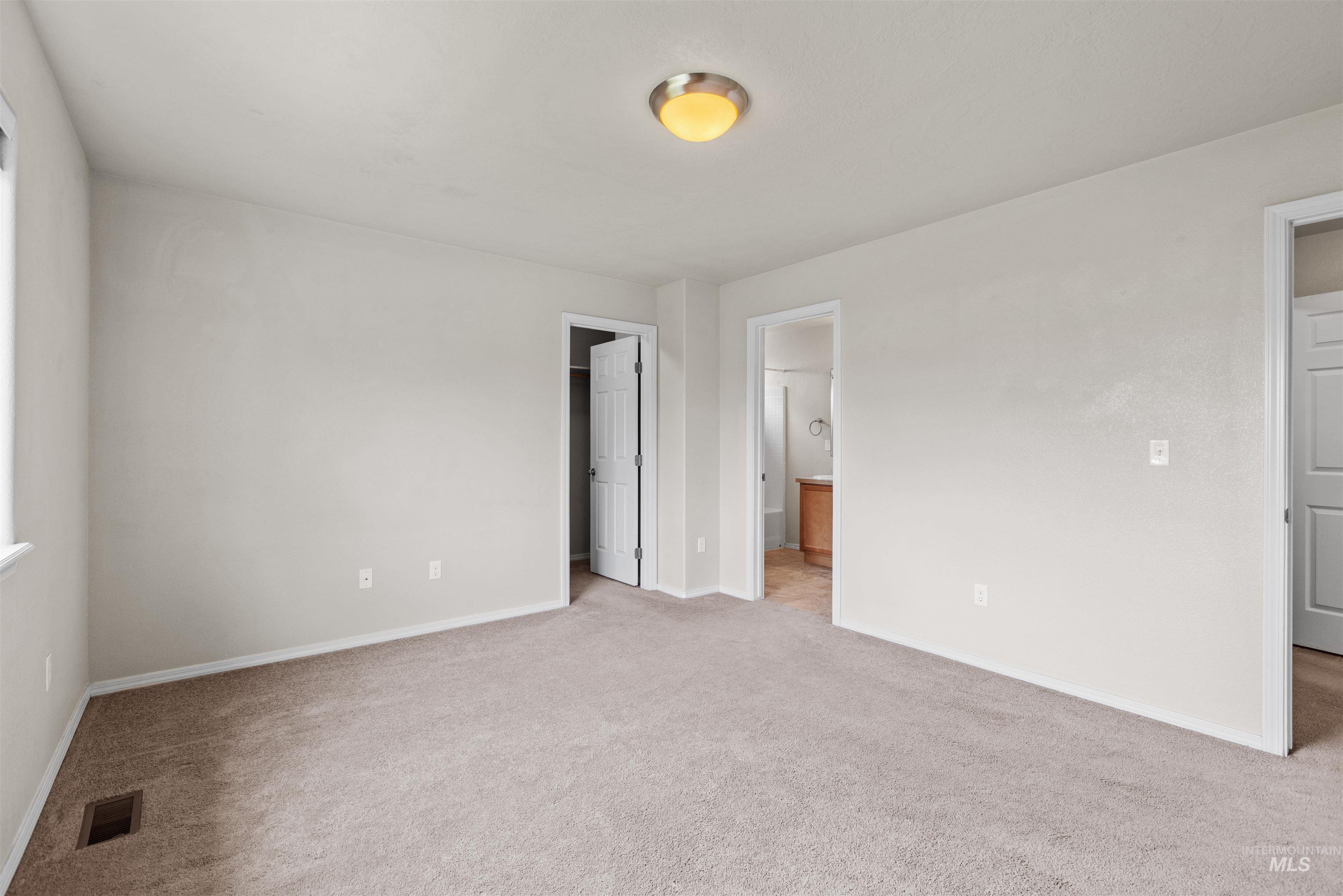 8332 W Snohomish Property Photo 19