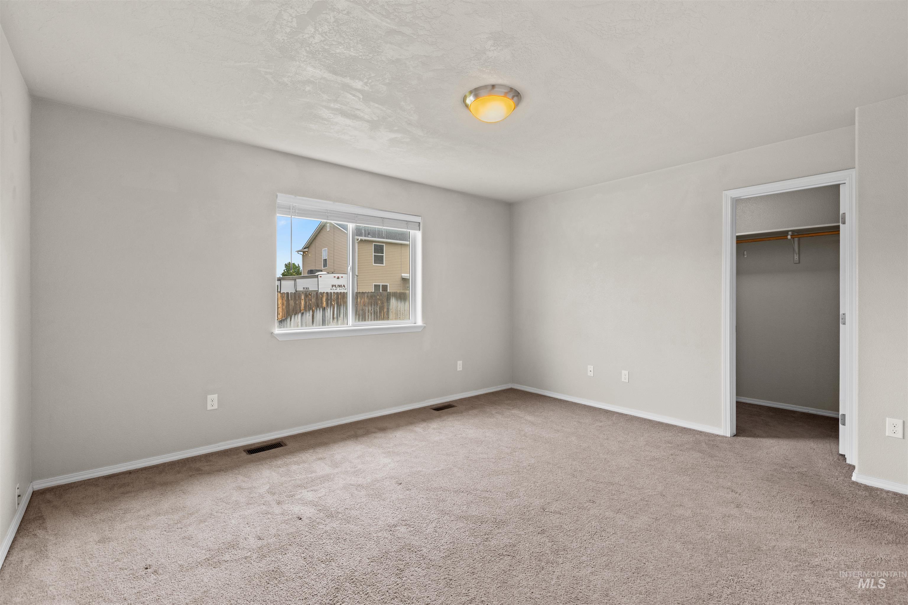 8332 W Snohomish Property Photo 20