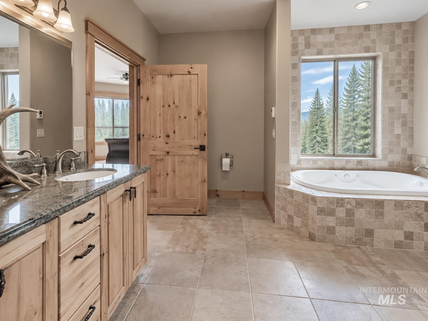 3618 Tamarack View Dr Property Photo 11