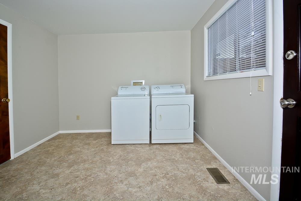 2011 S Colorado Ave Property Photo 11