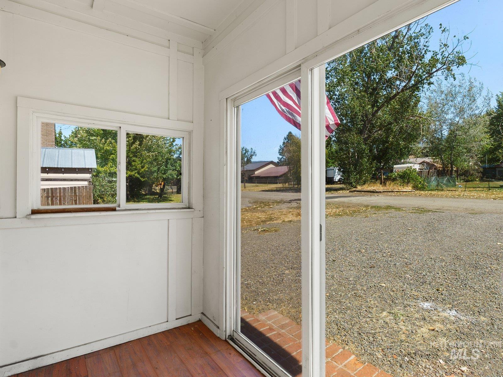 366 1st Ave. Property Photo 6