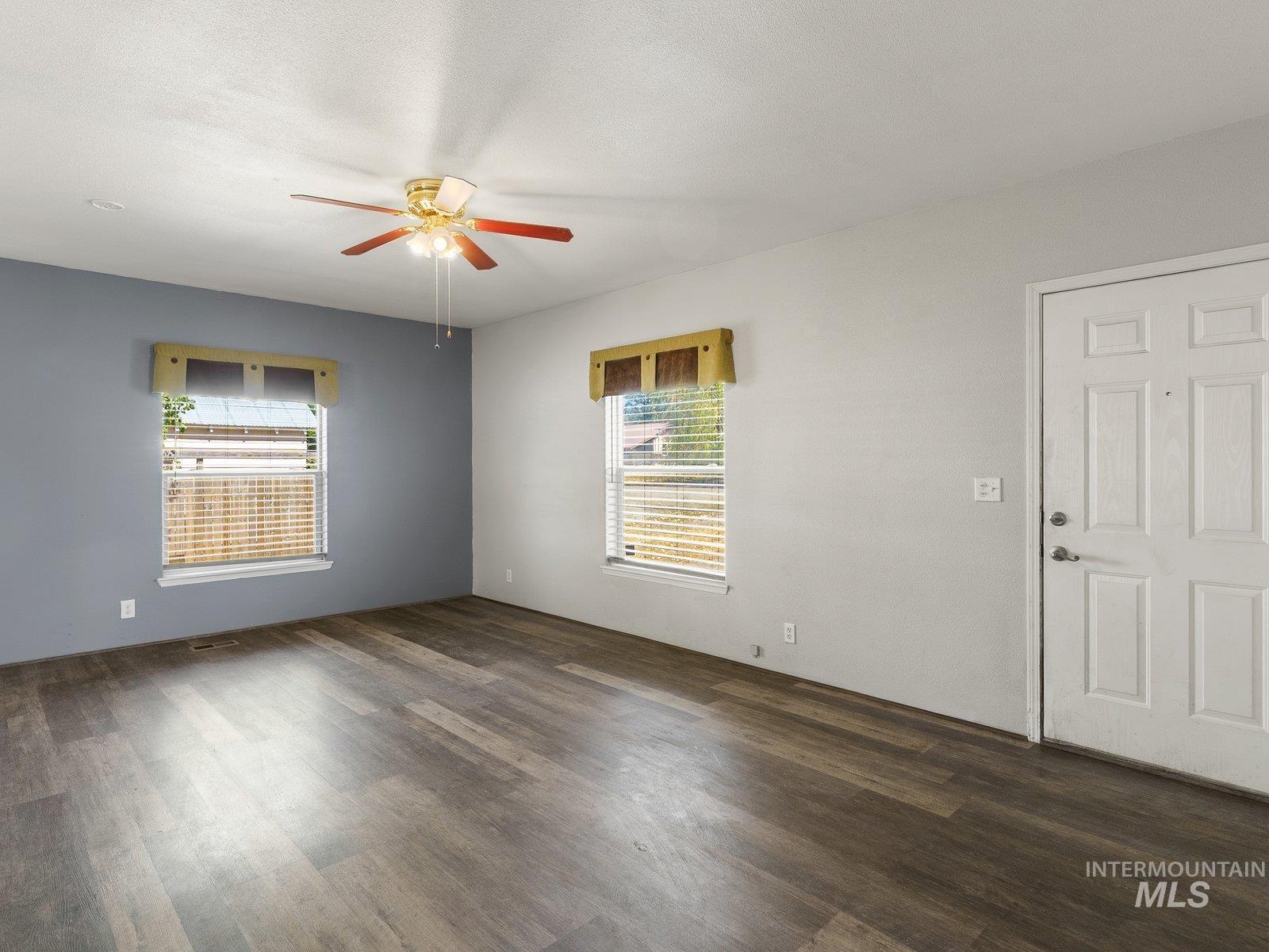 366 1st Ave. Property Photo 9