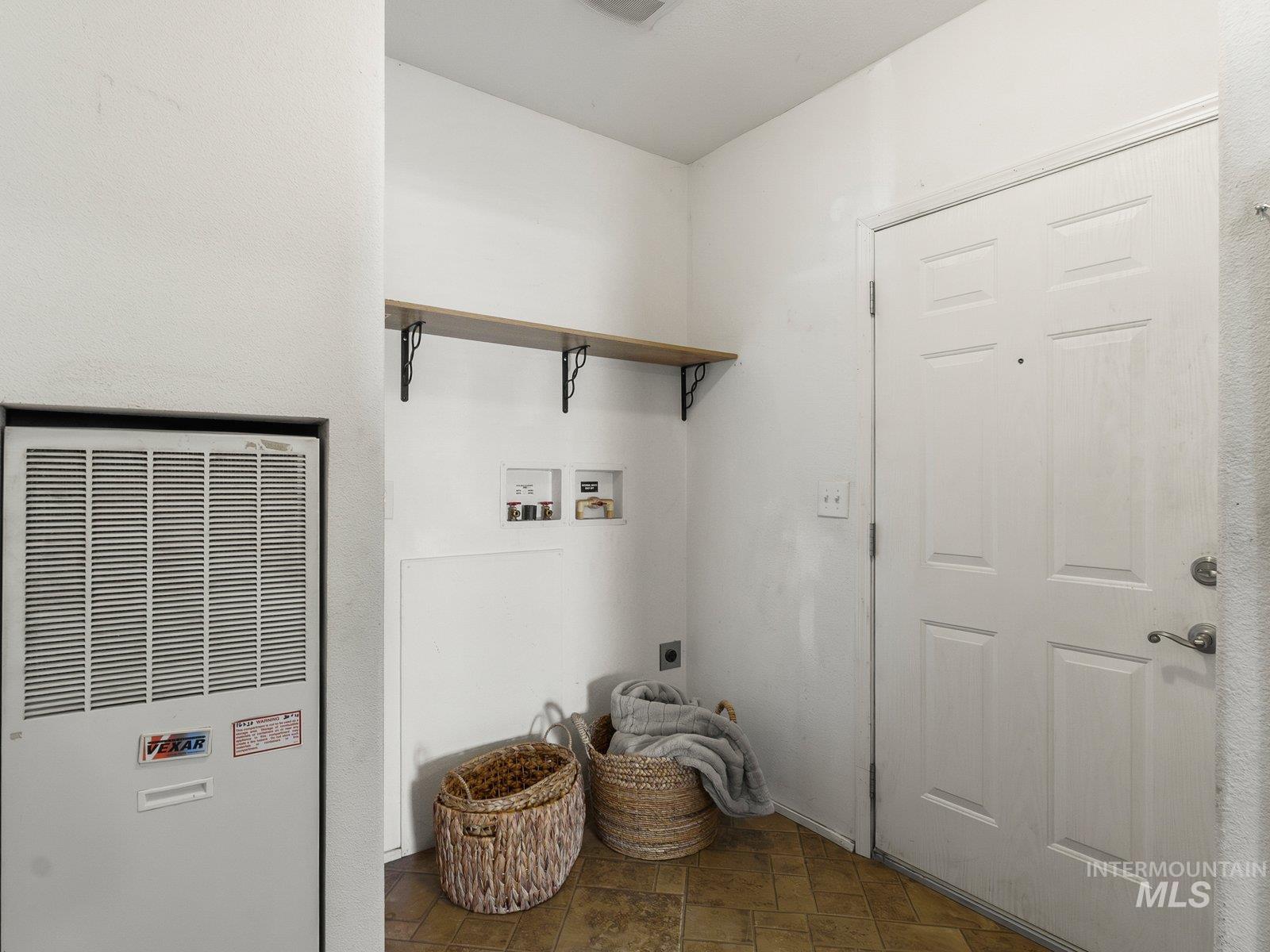 366 1st Ave. Property Photo 20