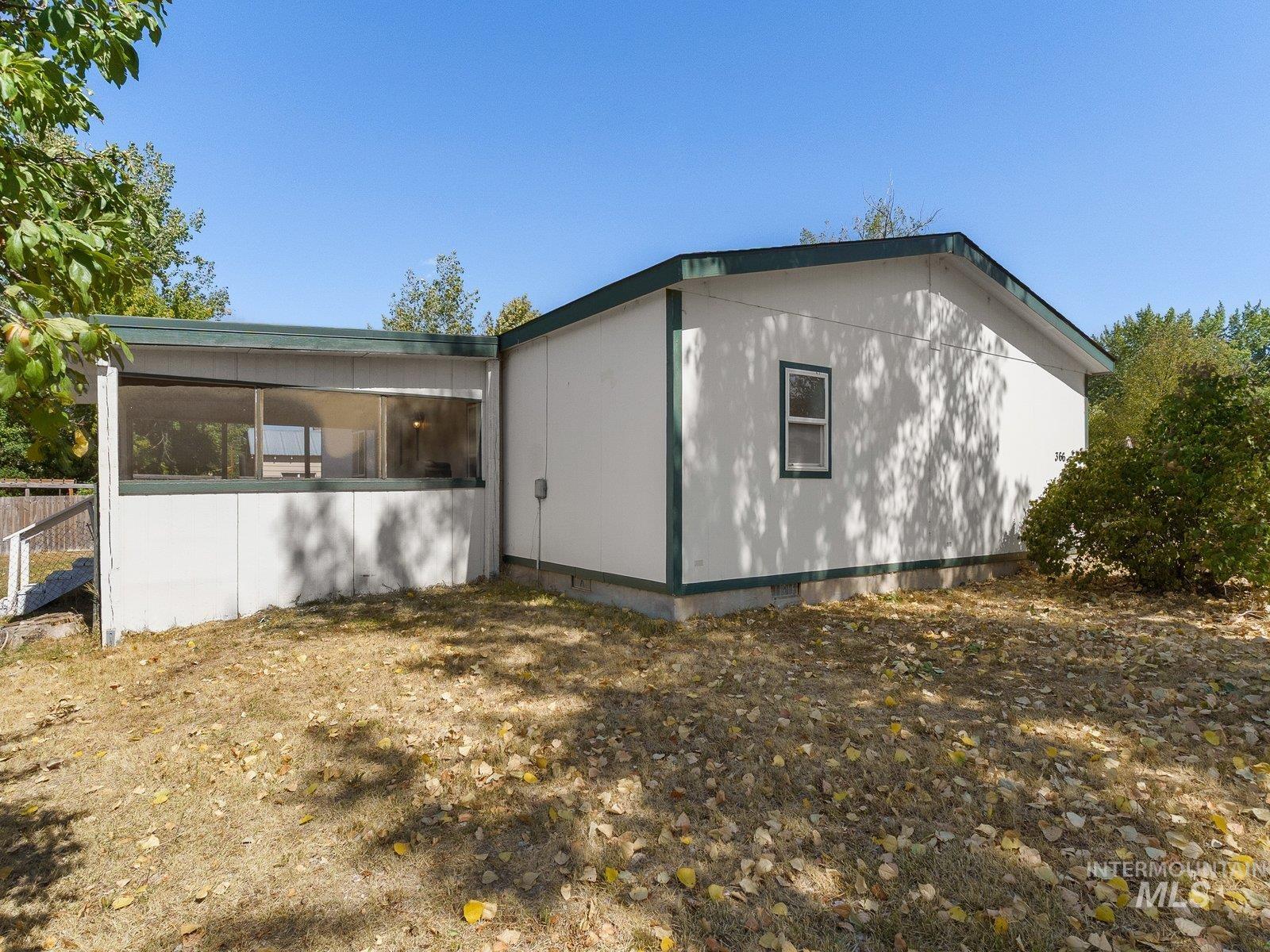366 1st Ave. Property Photo 32