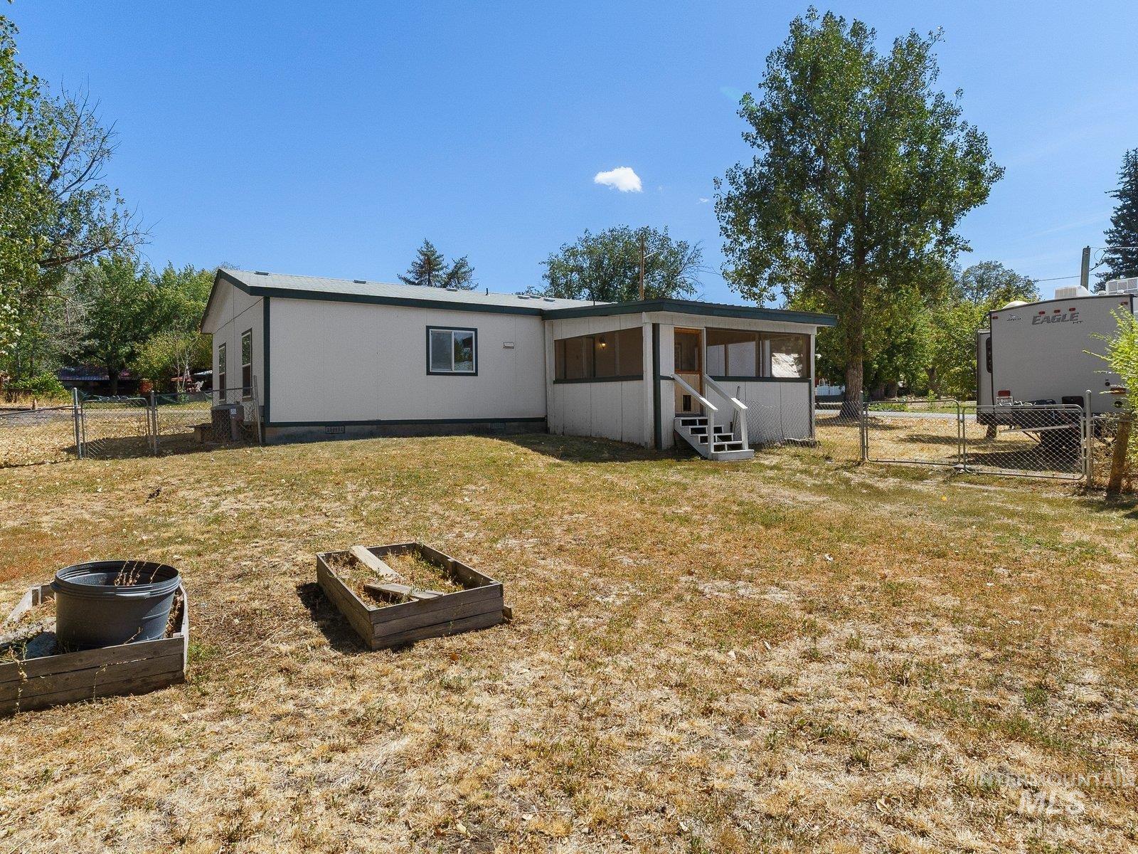 366 1st Ave. Property Photo 33