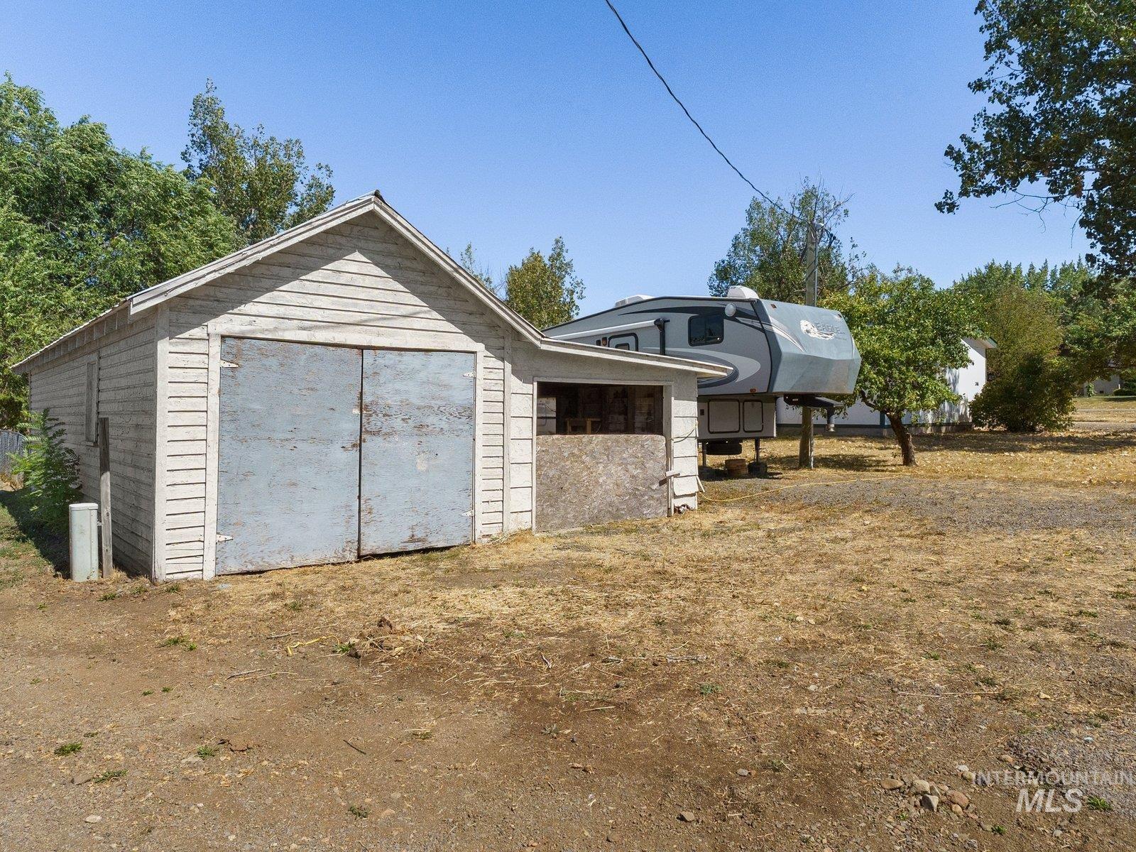 366 1st Ave. Property Photo 35