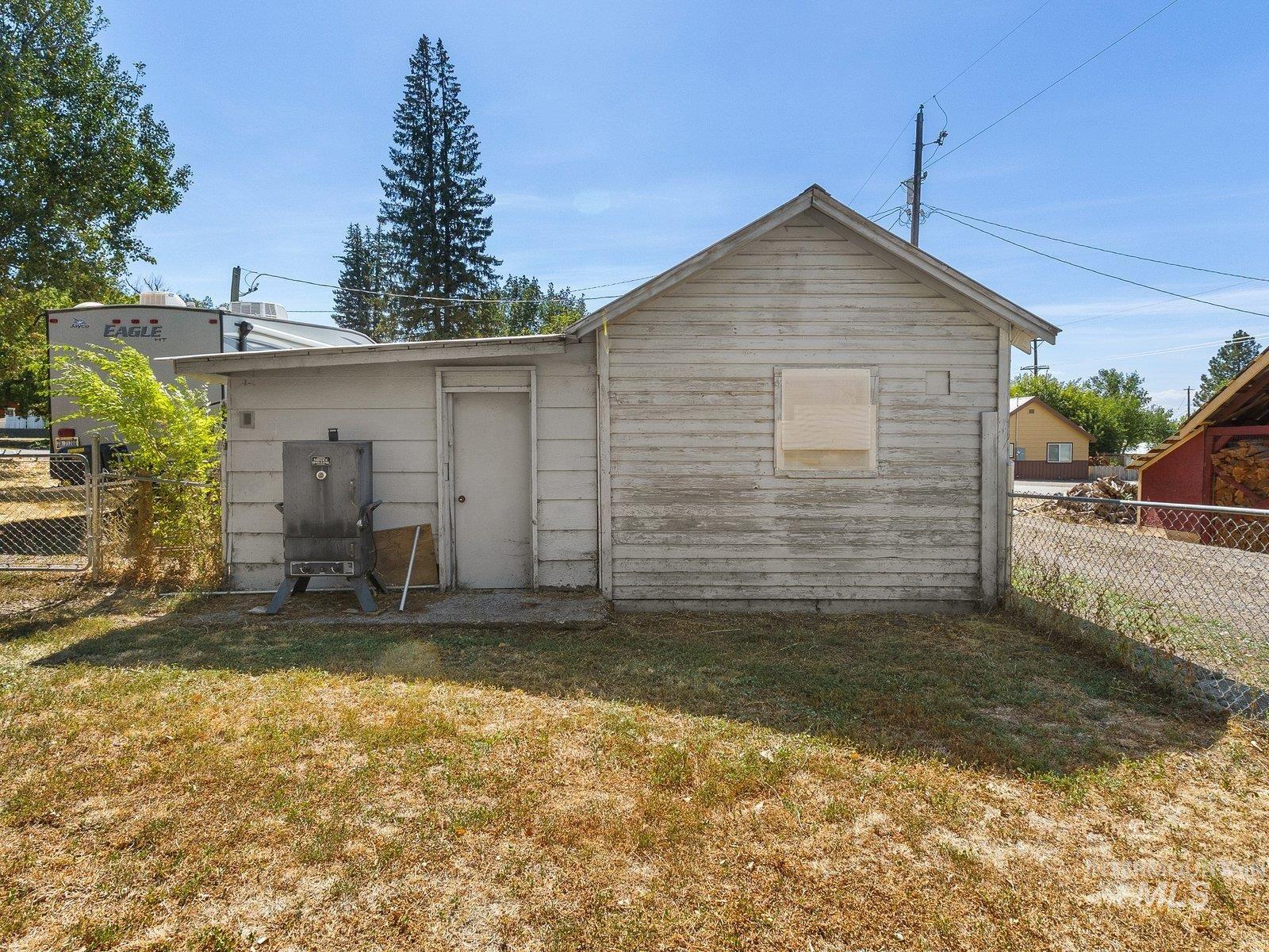 366 1st Ave. Property Photo 36