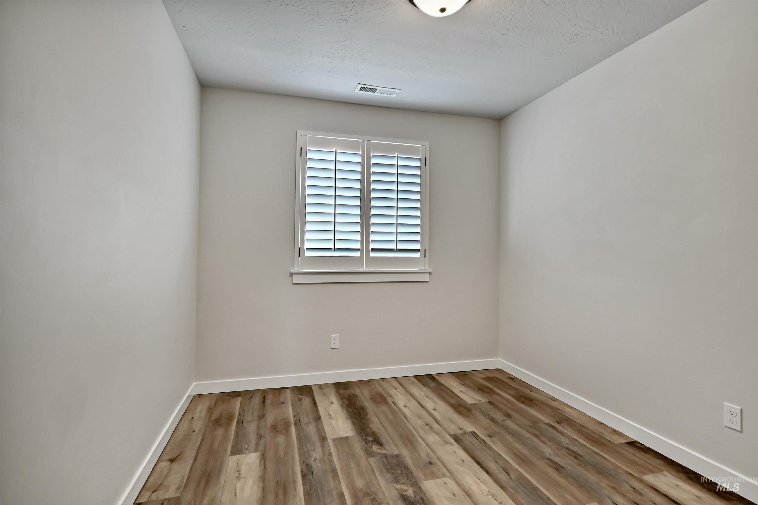 5319 S Redeken Pl Property Photo 18