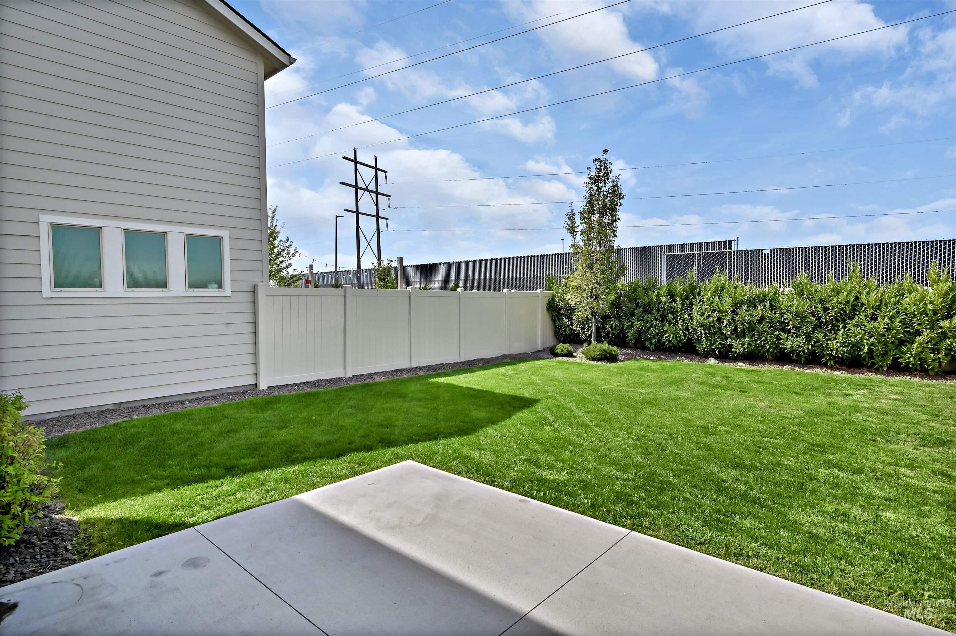 5319 S Redeken Pl Property Photo 23