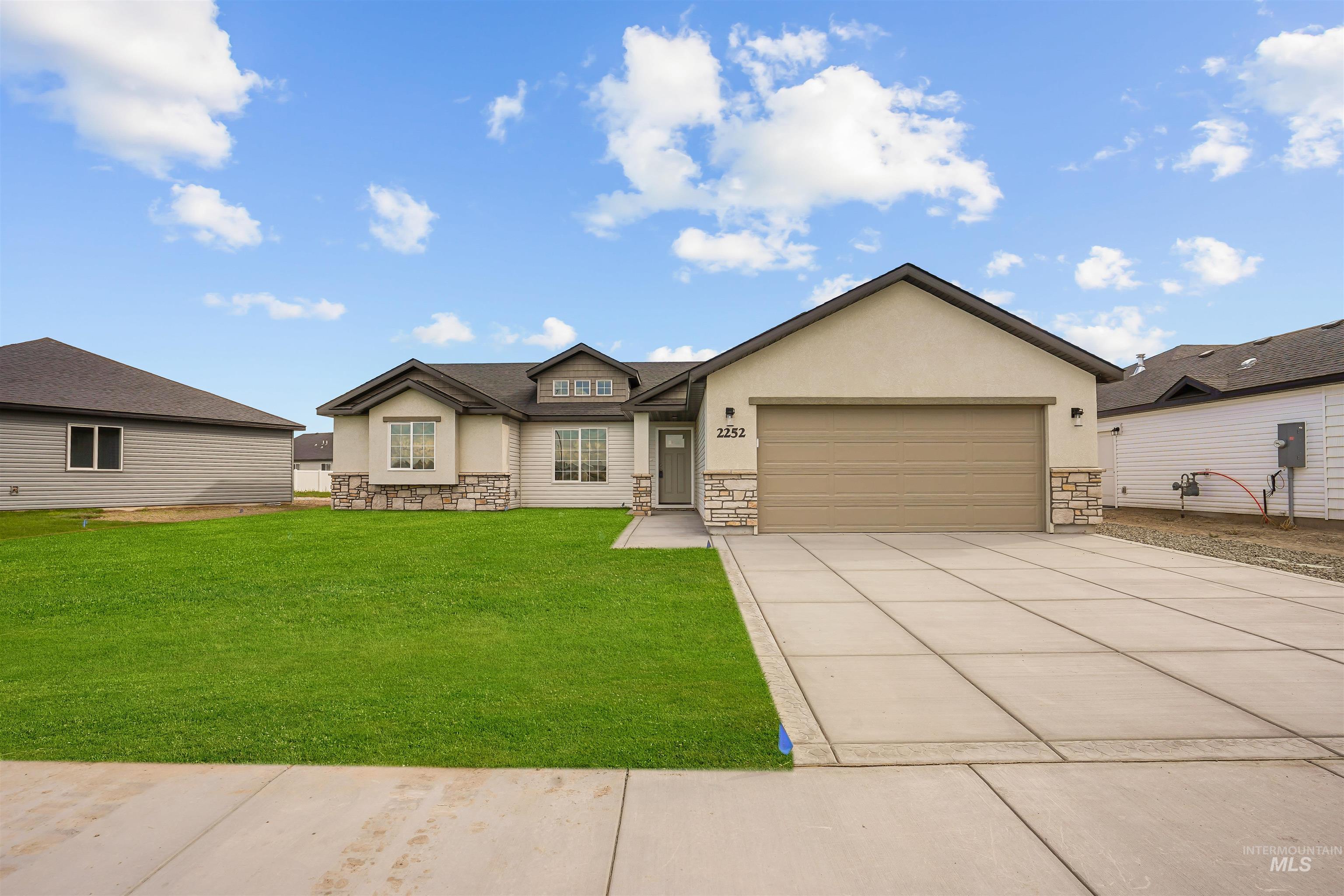 2252 Yukon Trail Property Photo 1