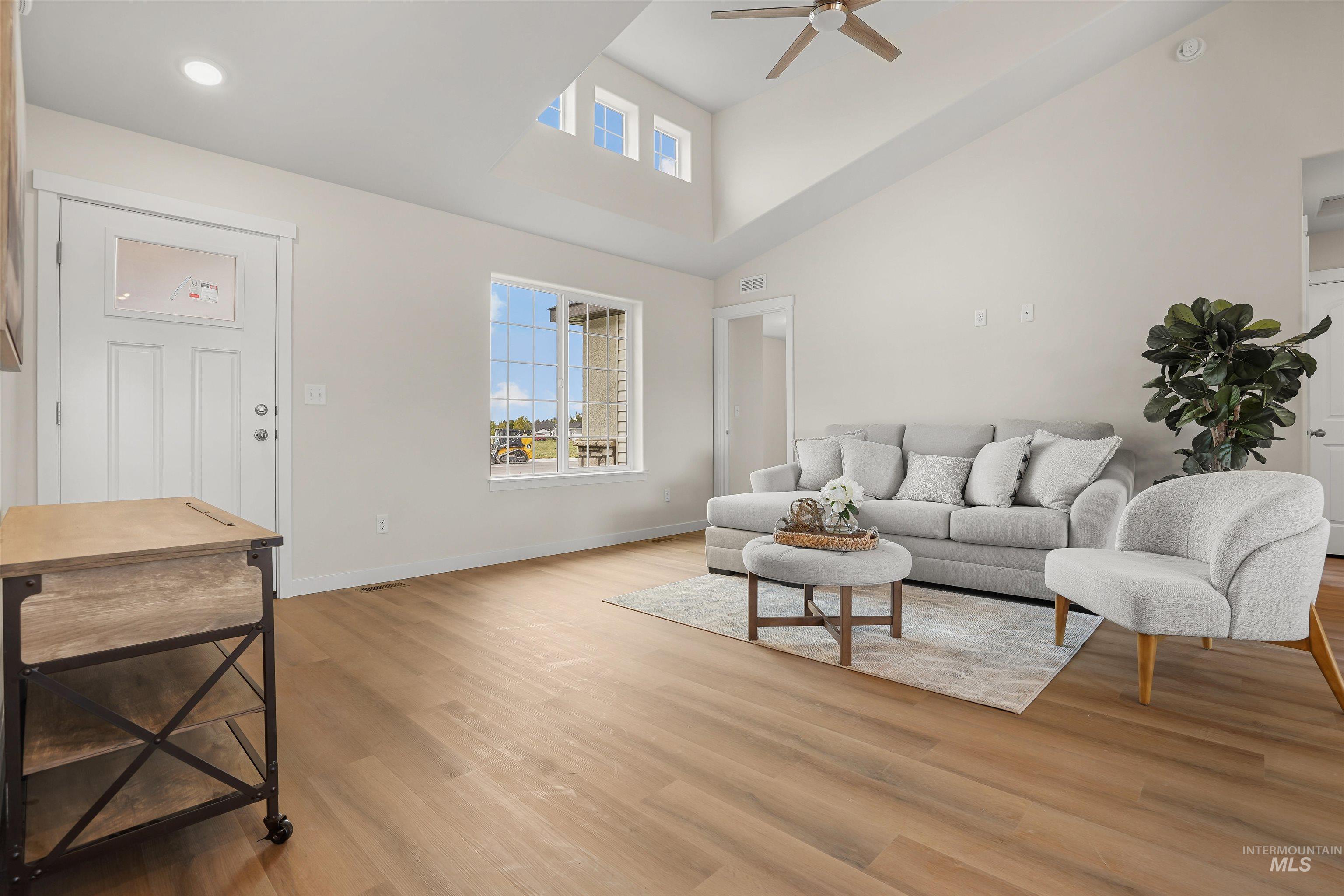 2252 Yukon Trail Property Photo 4