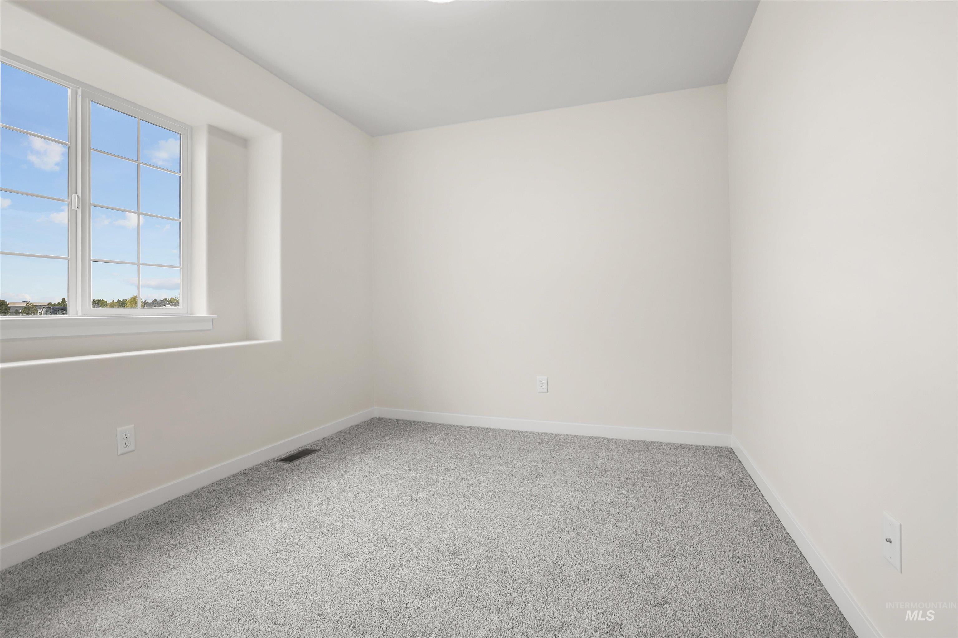 2252 Yukon Trail Property Photo 13