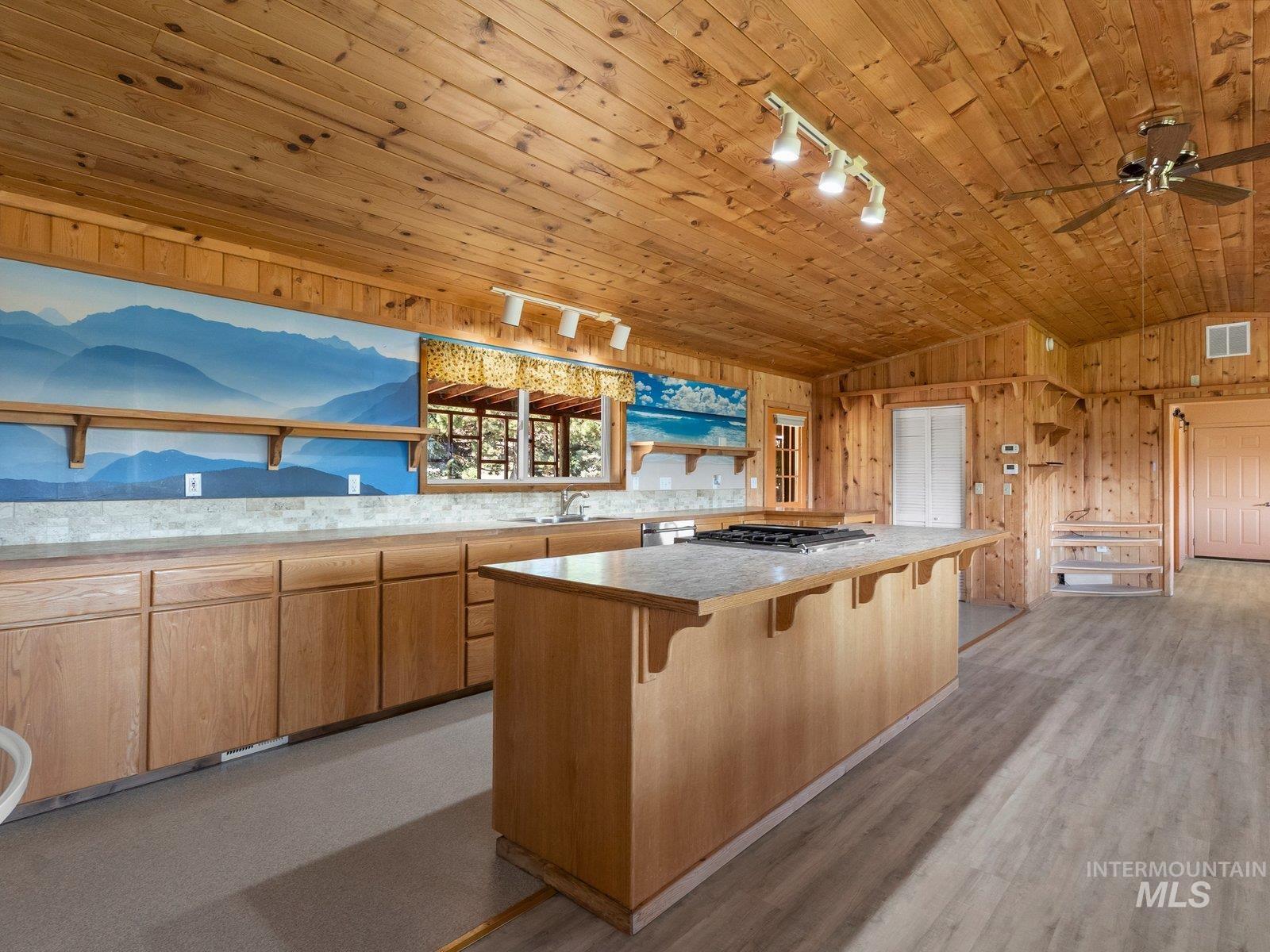 2825 W South Slope Property Photo 16