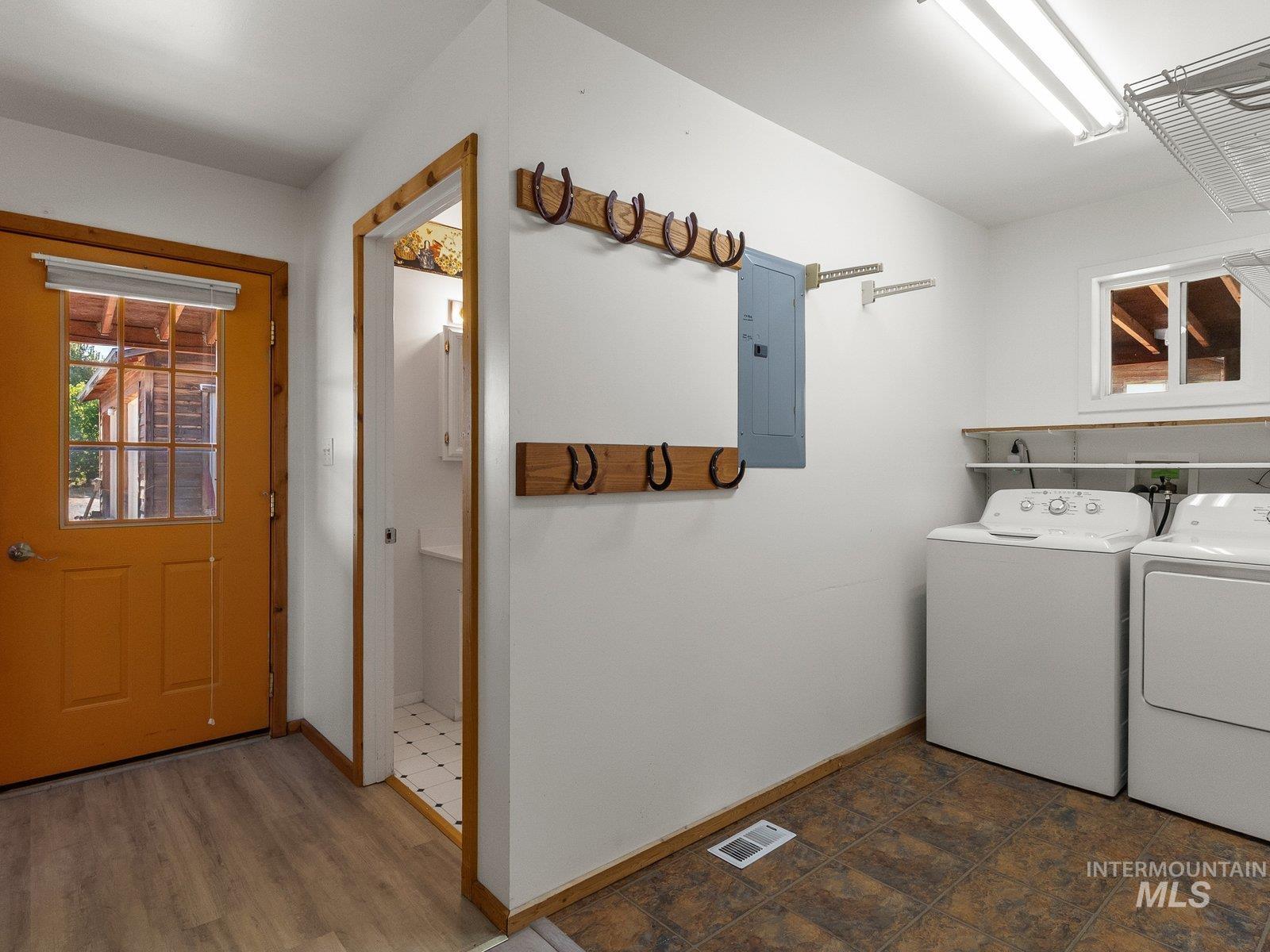 2825 W South Slope Property Photo 21