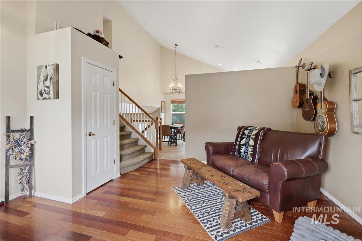 7429 W Lamplighter Street Property Photo 4